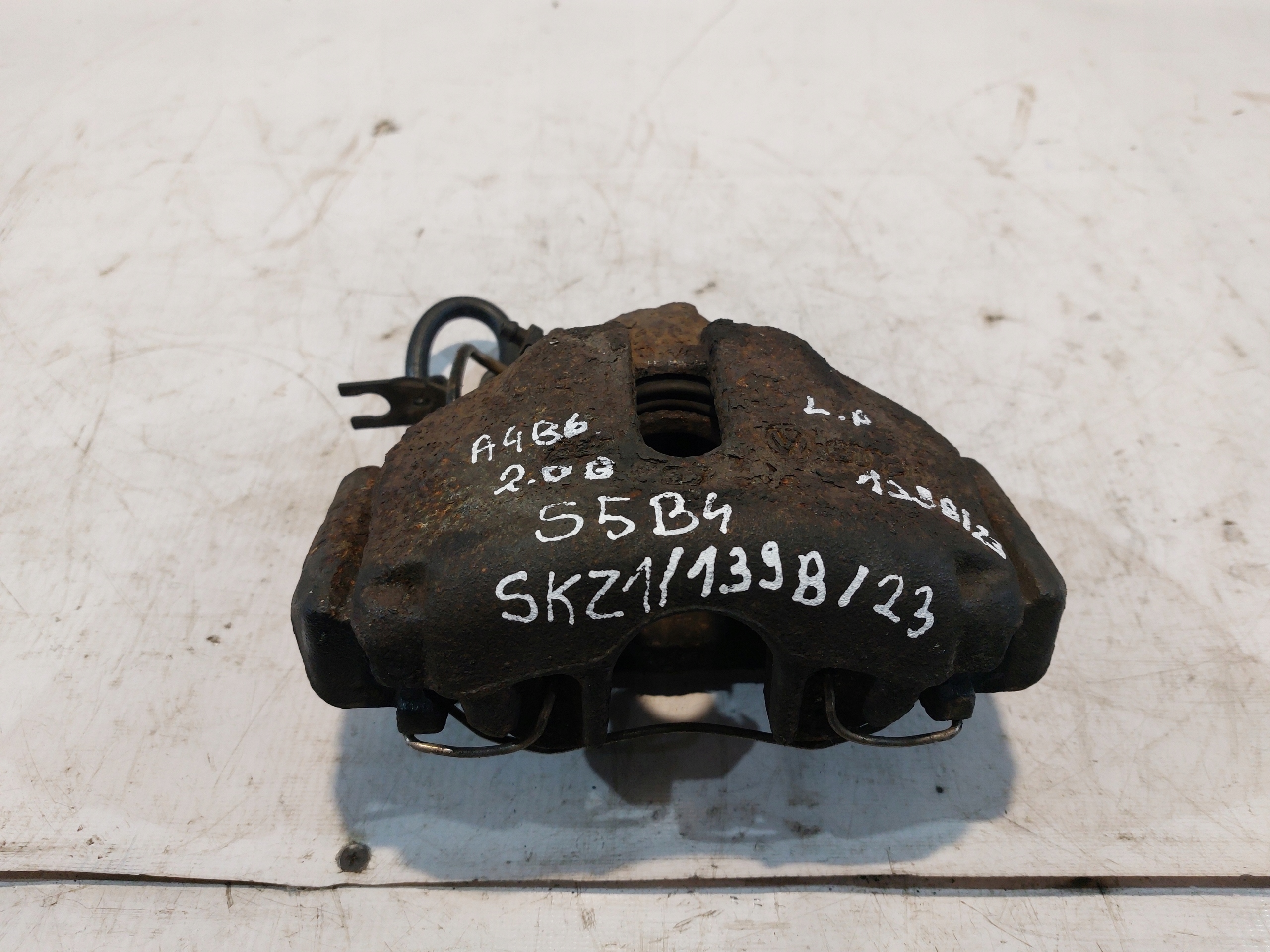 caliper brake left front AUDI A4 B6 2.0B