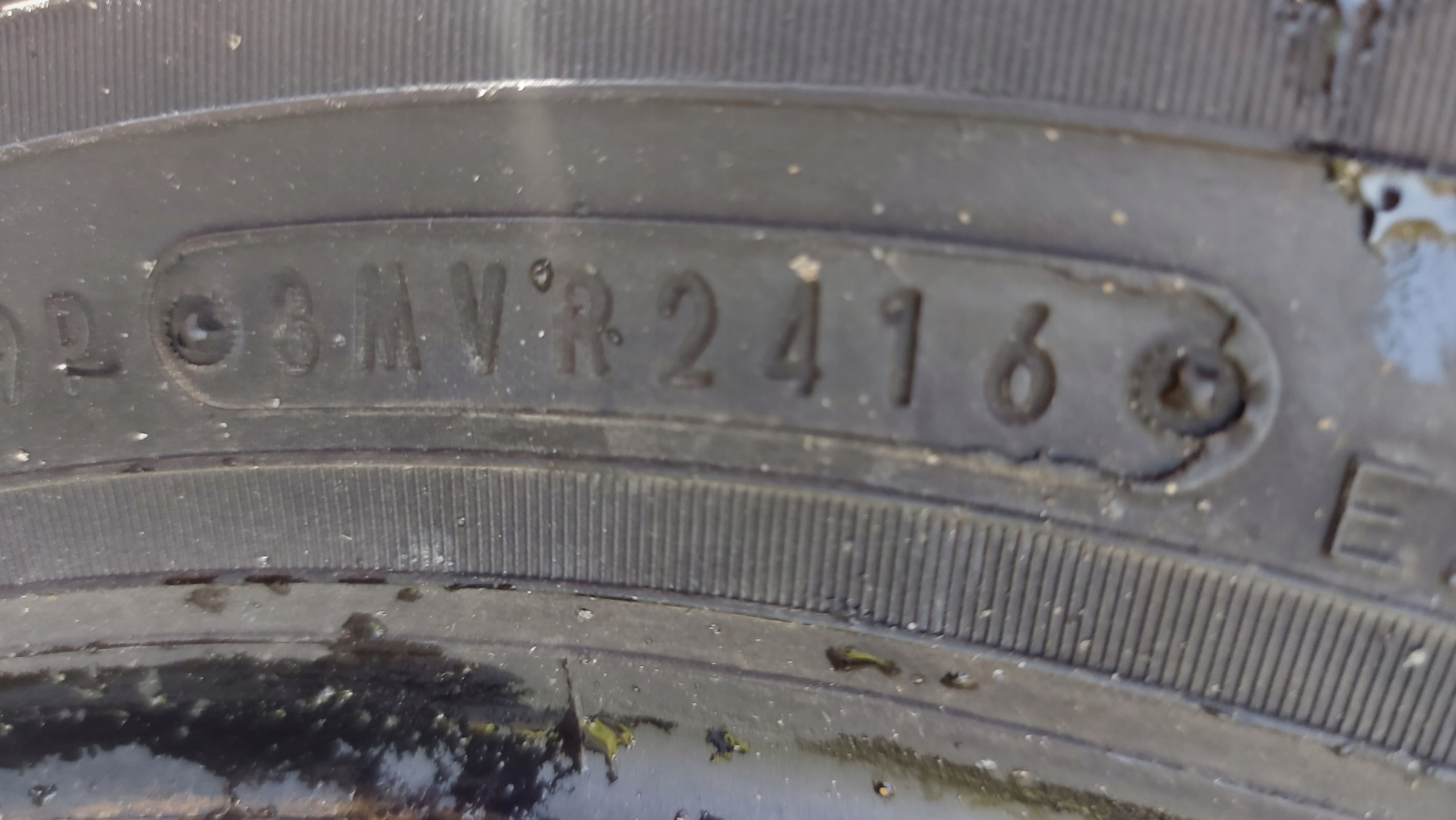DUNLOP SP10 175/65R14 tyres summer 5mm