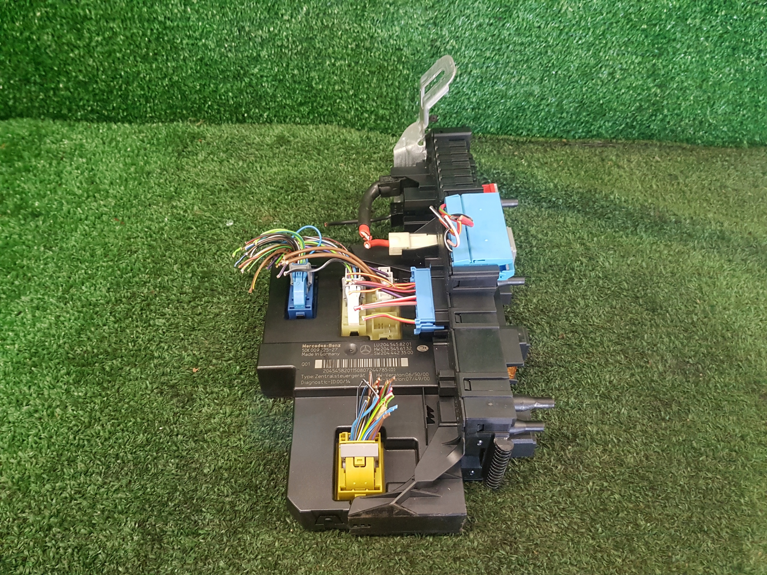 module control unit SAM MERCEDES W204 2045458201 sedan 1.8 B