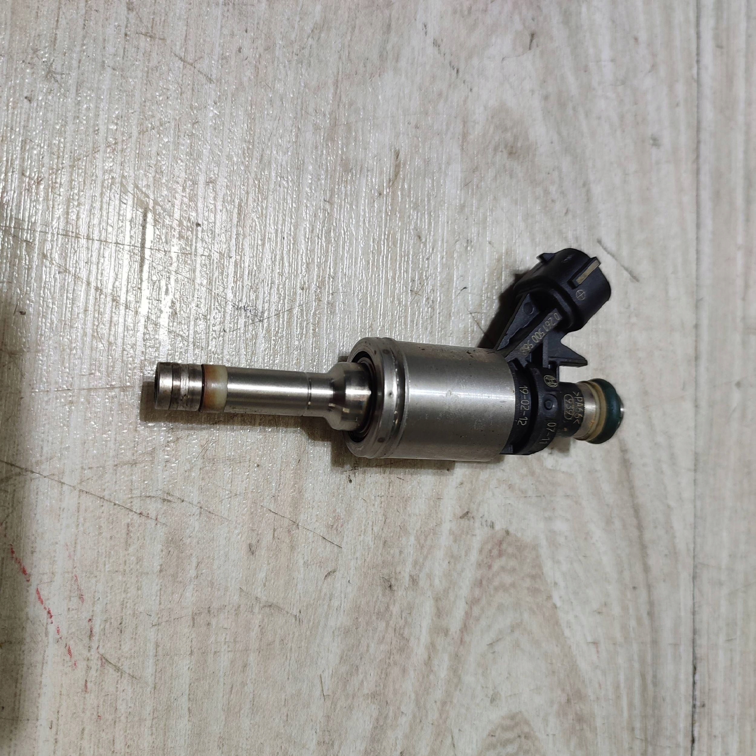 injector Suzuki Vitara (LY) 0261500568