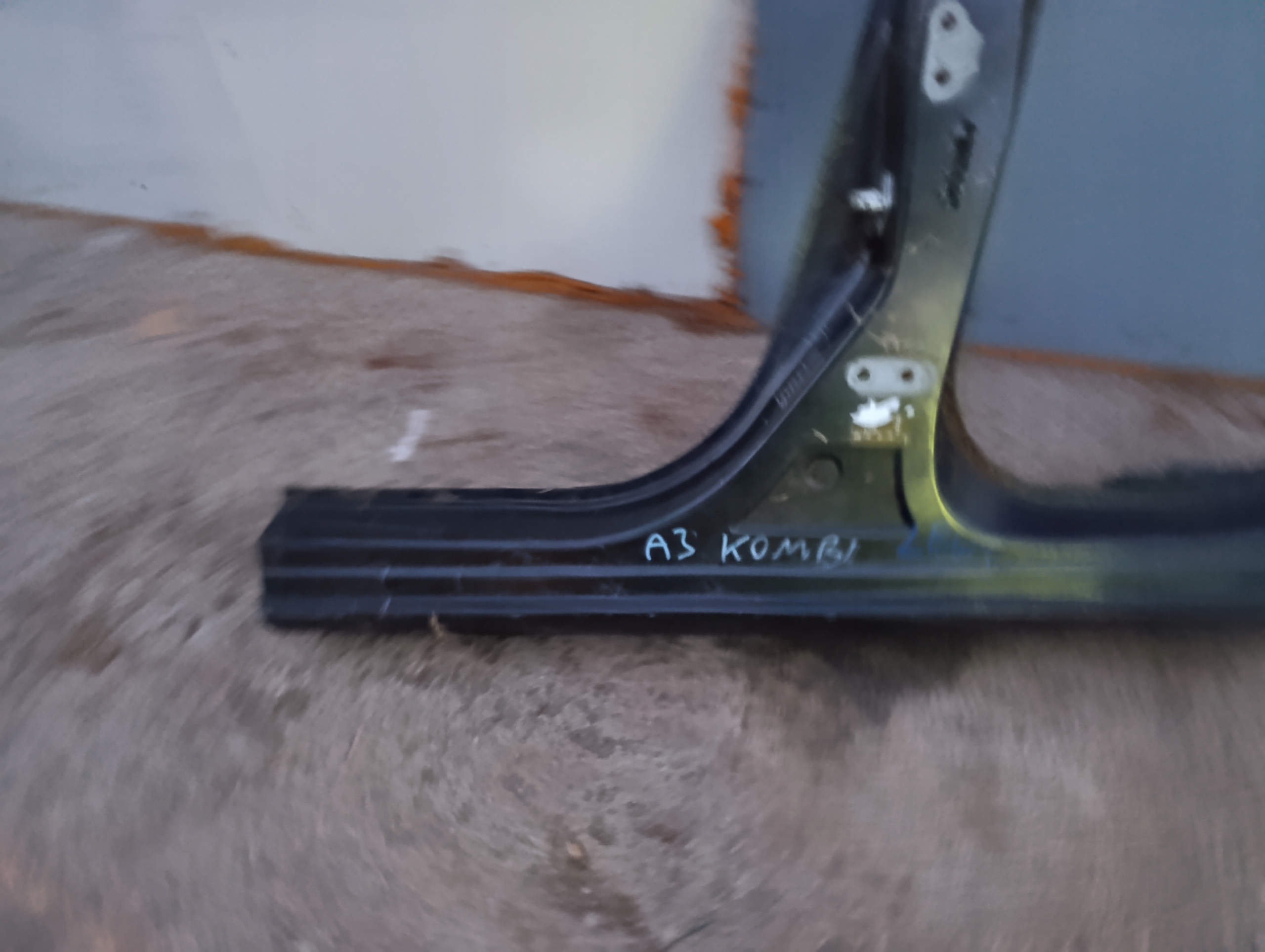 pillar left opel astra j kombi black