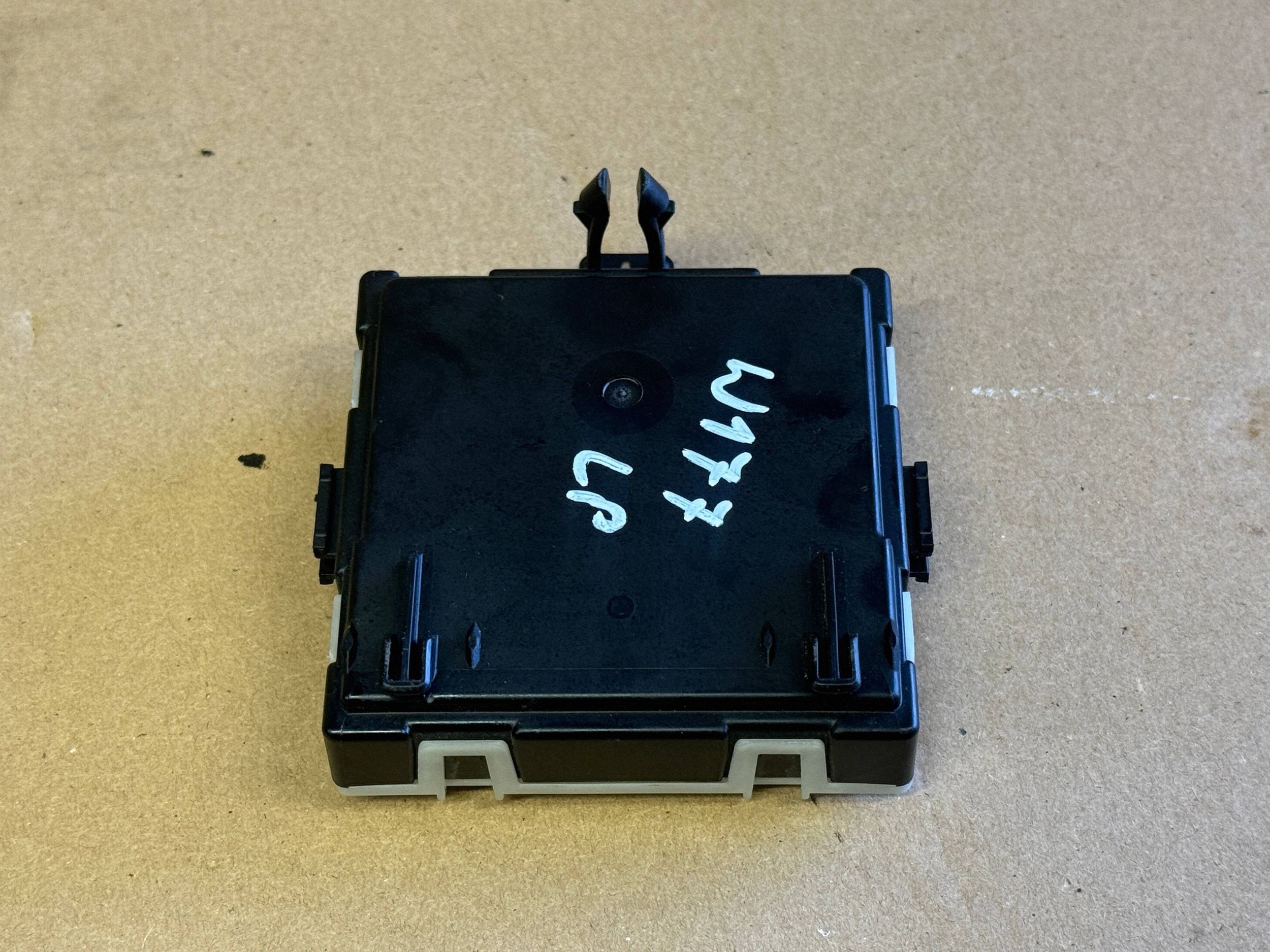 MERCEDES W177 A class module control unit door left front A1779001204