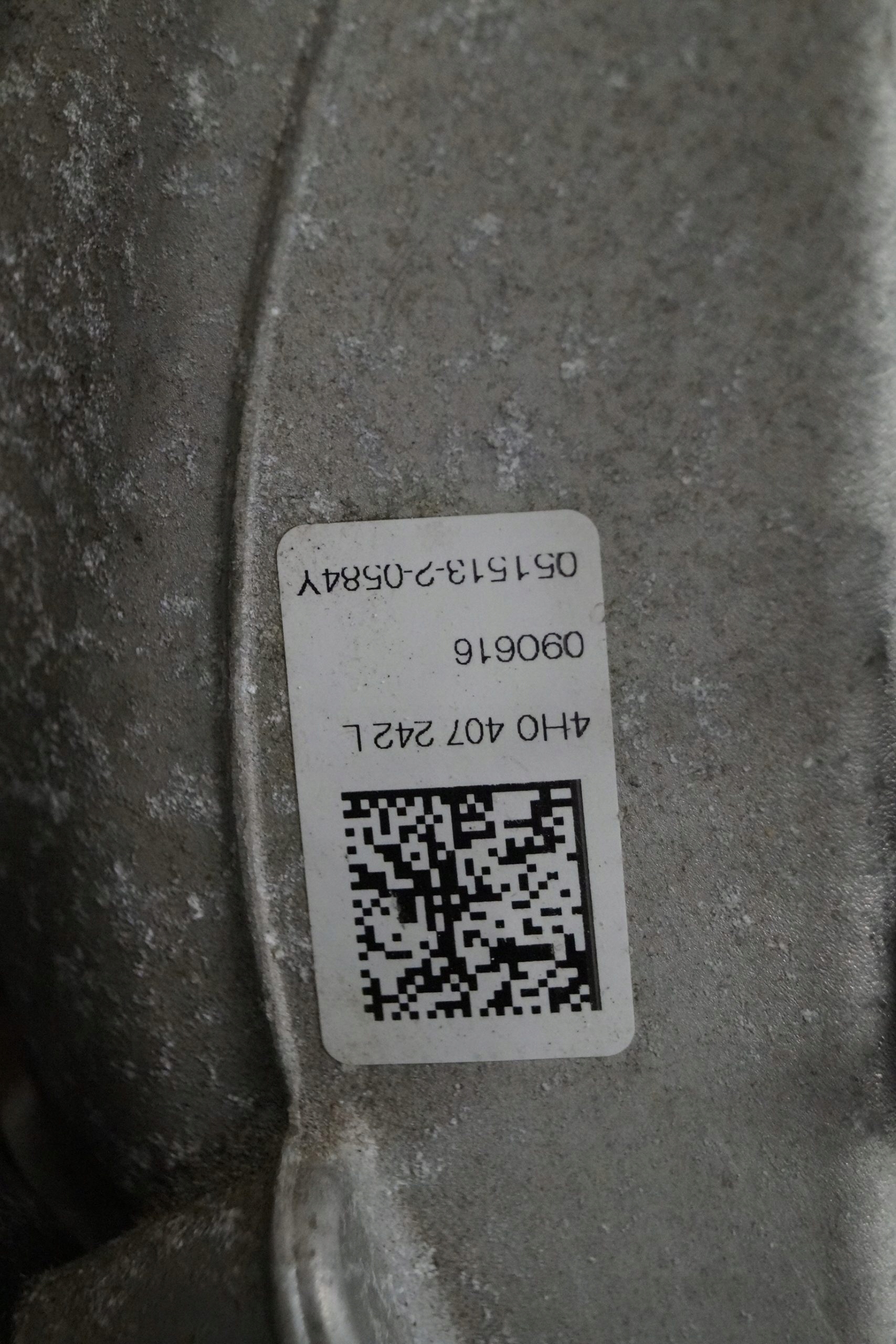 AUDI A8 D4 LIFT swing front right 4H0407242L