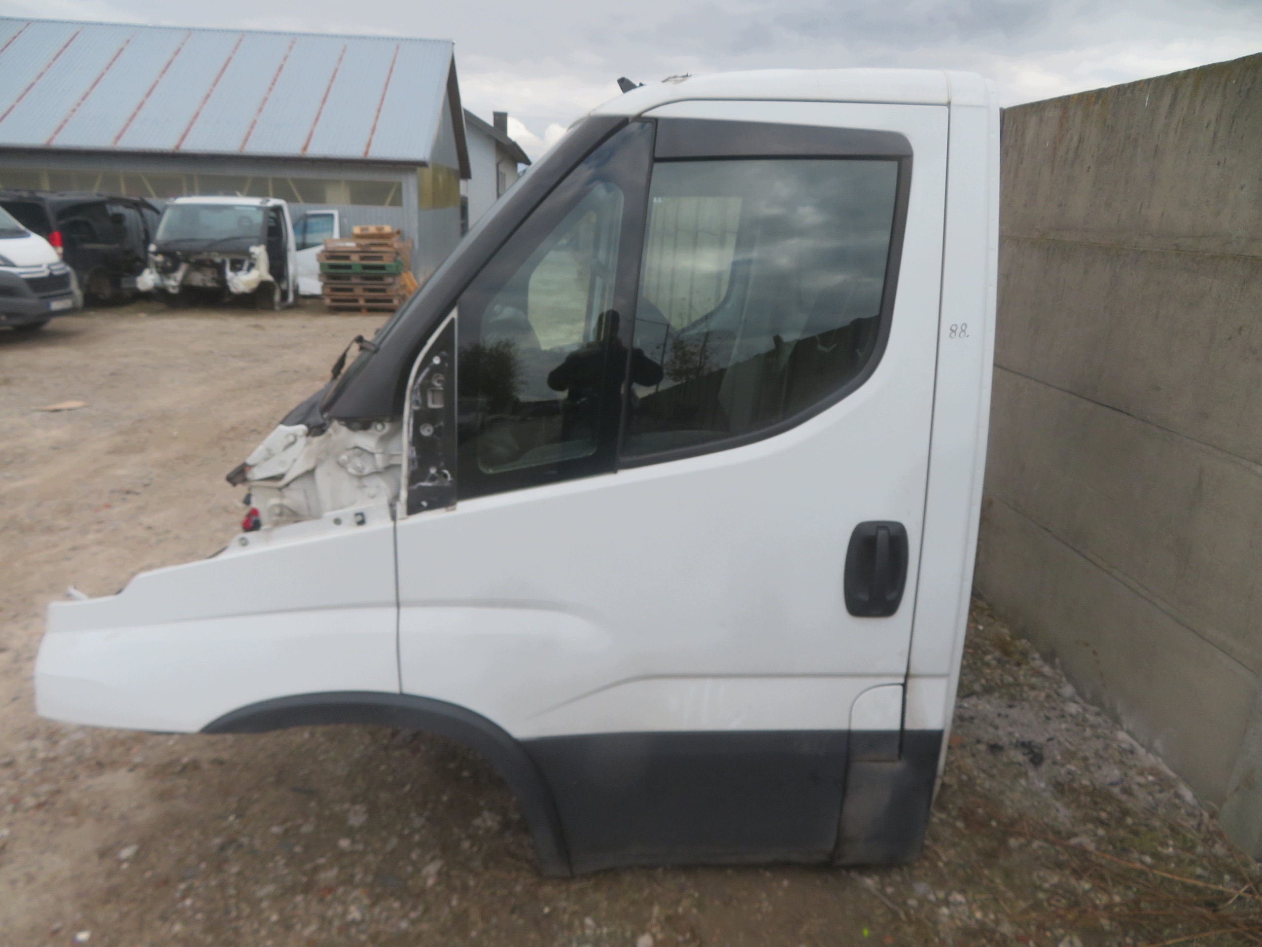 KABINA IVECO DAILY 21R