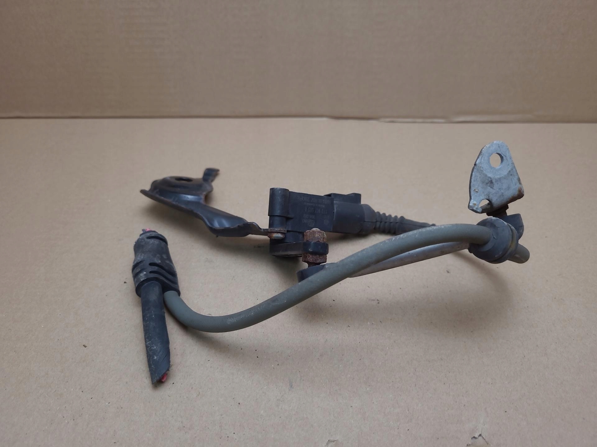 sensor poziomowania Audi A4 B8 2009 170907503A