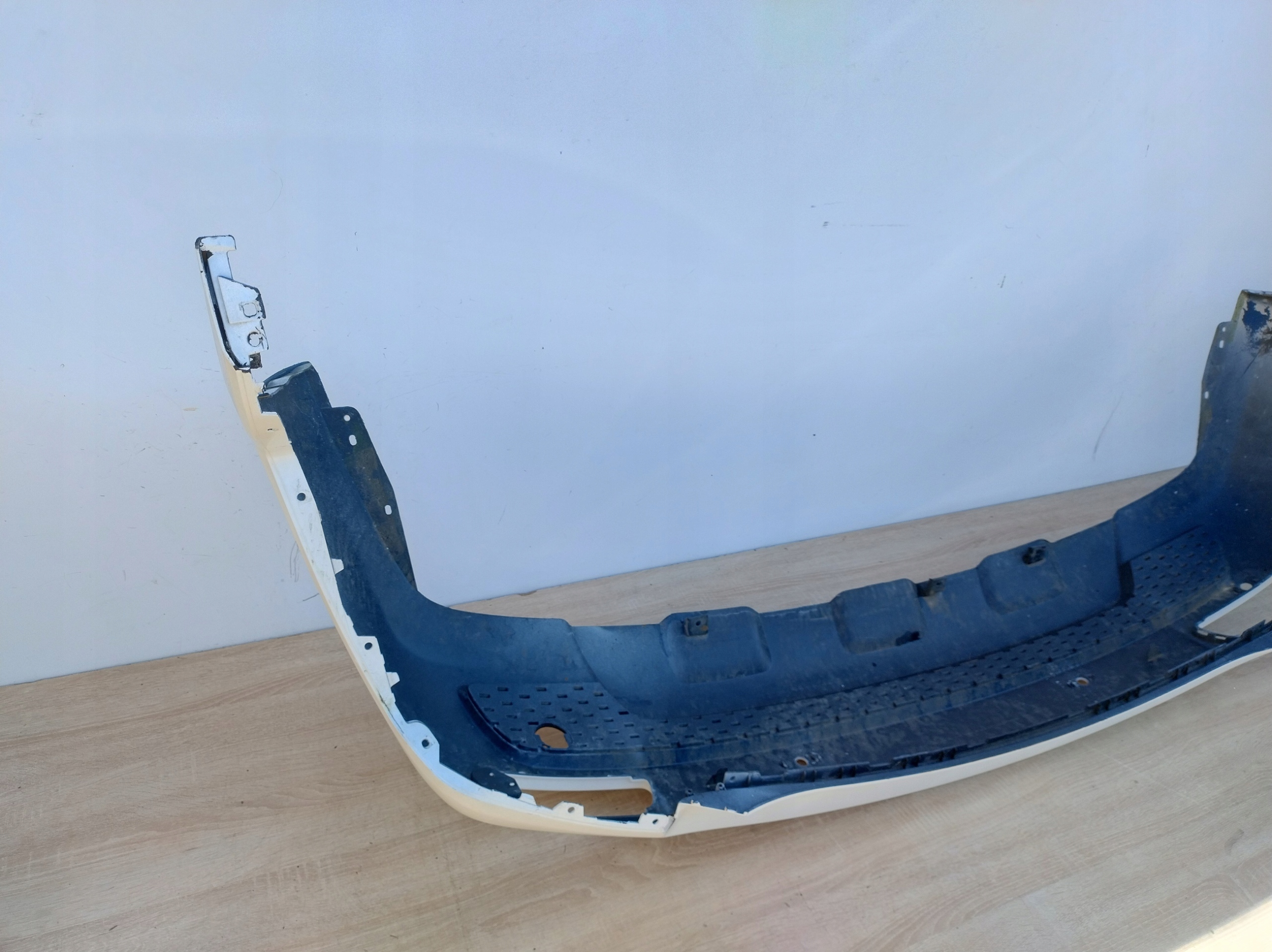 KIA SORENTO 2 08-12 ROK bumper rear part rear below PDC