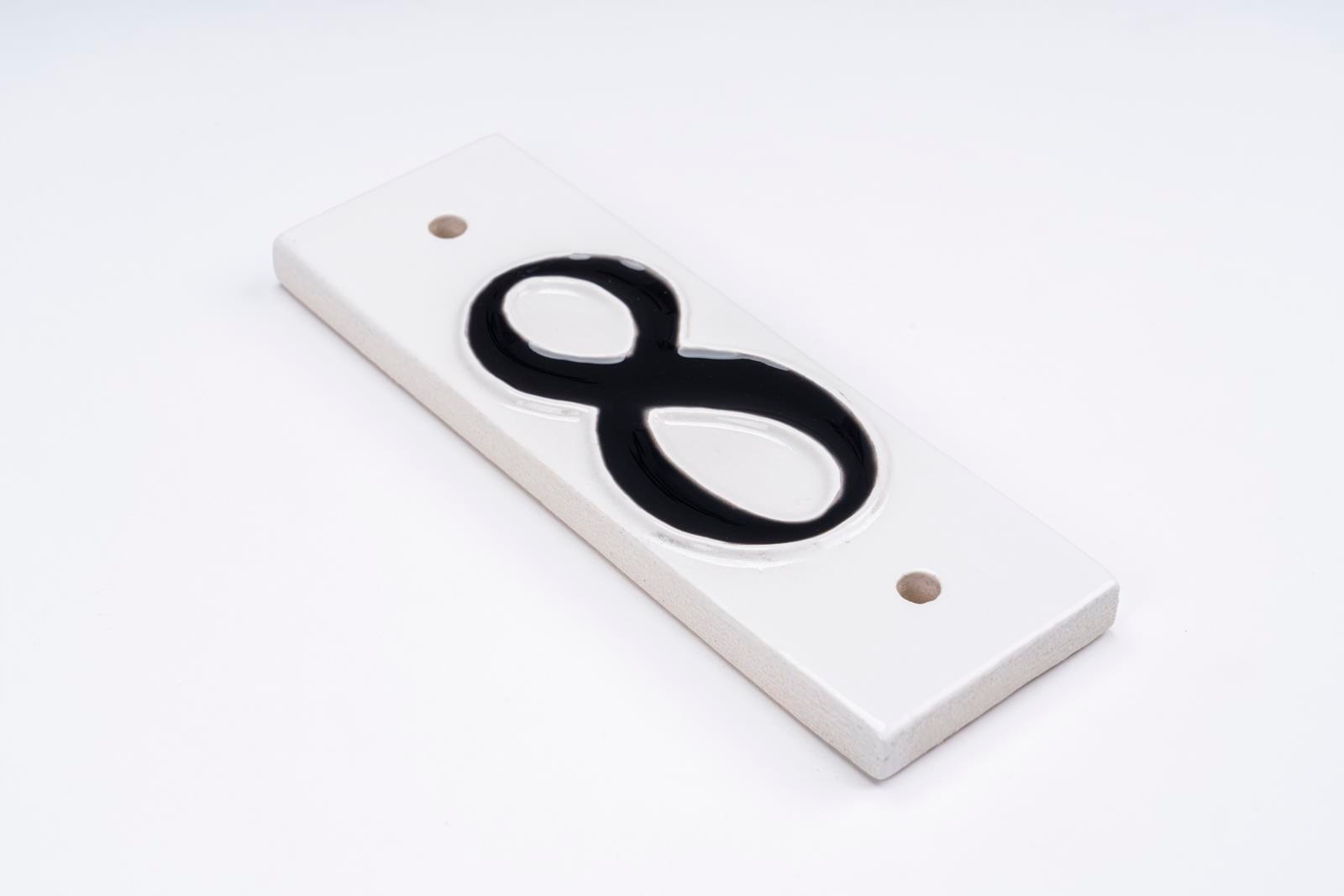 Ceramiczny numer na dom. Biały. Tabliczka, numer domu