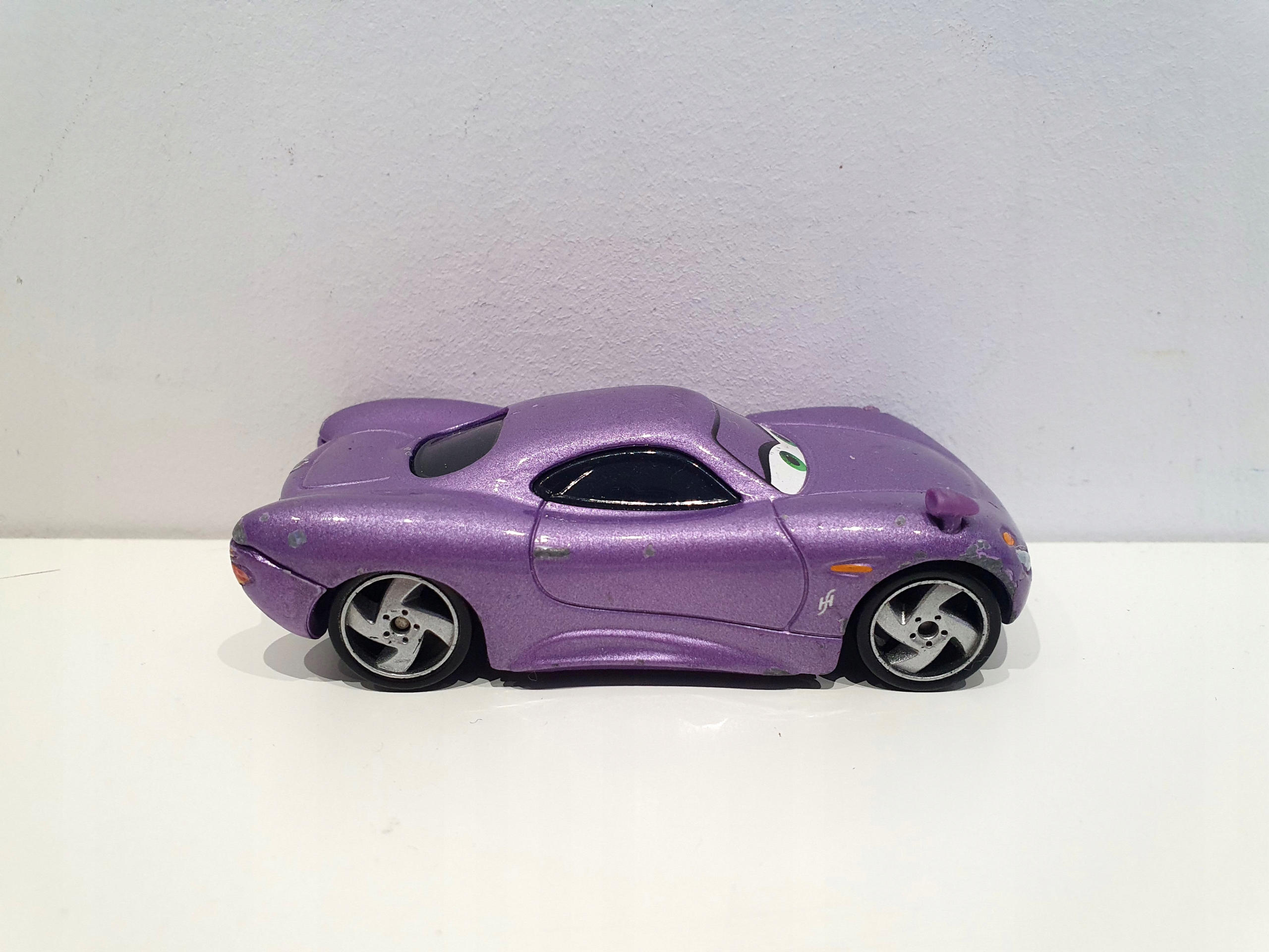 Mattel Disney Pixar Cars Auta Holley Shiftwell Liliana Lifting Kod producenta w1938