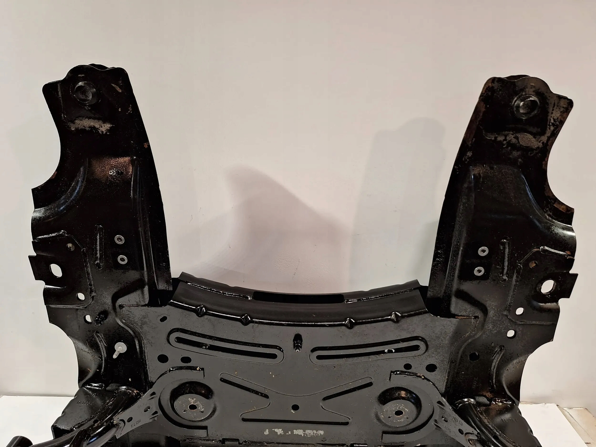 Kołyska przód Renault Twingo III 14-