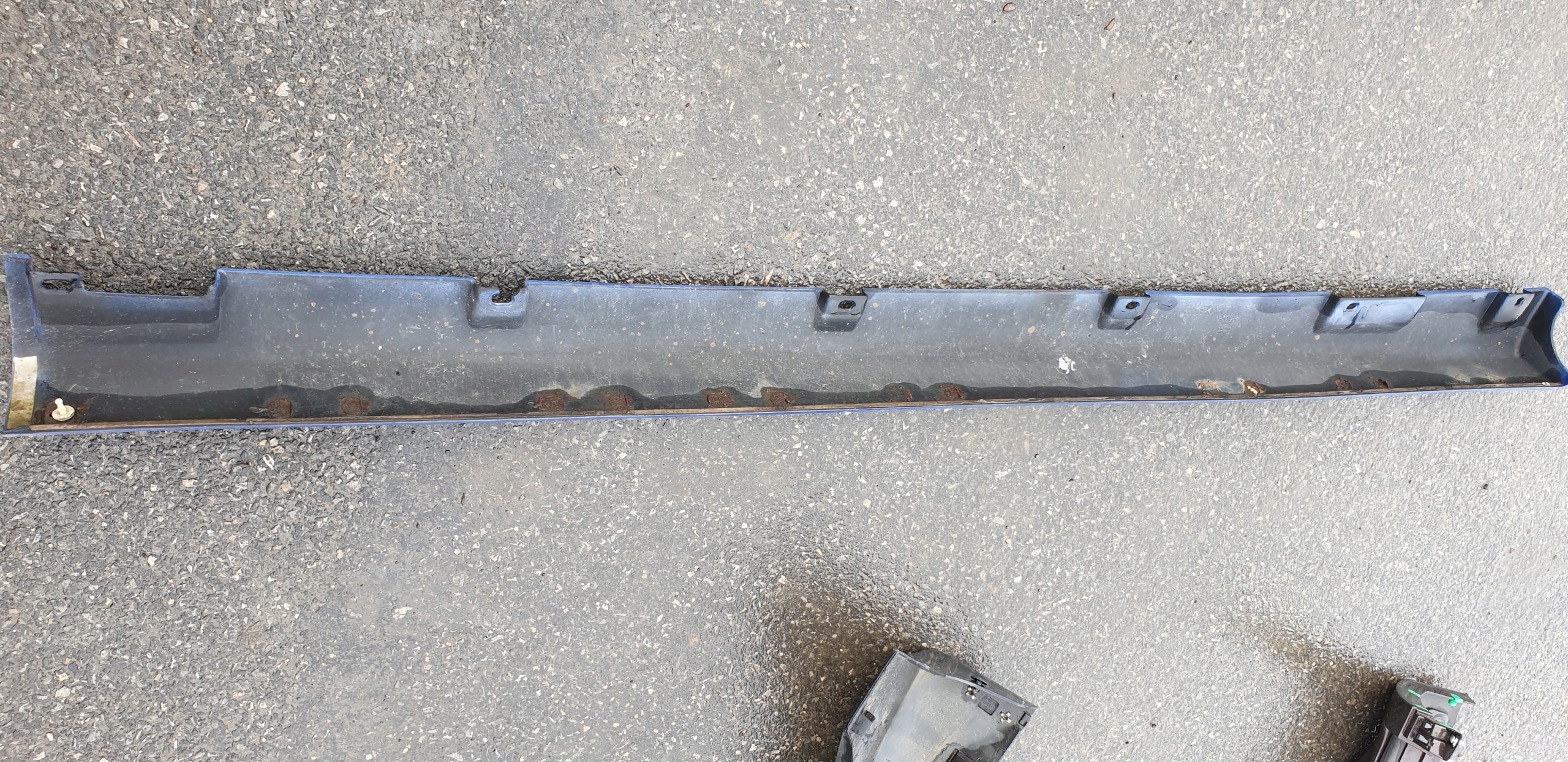 moulding threshold left cap for threshold NISSAN OE