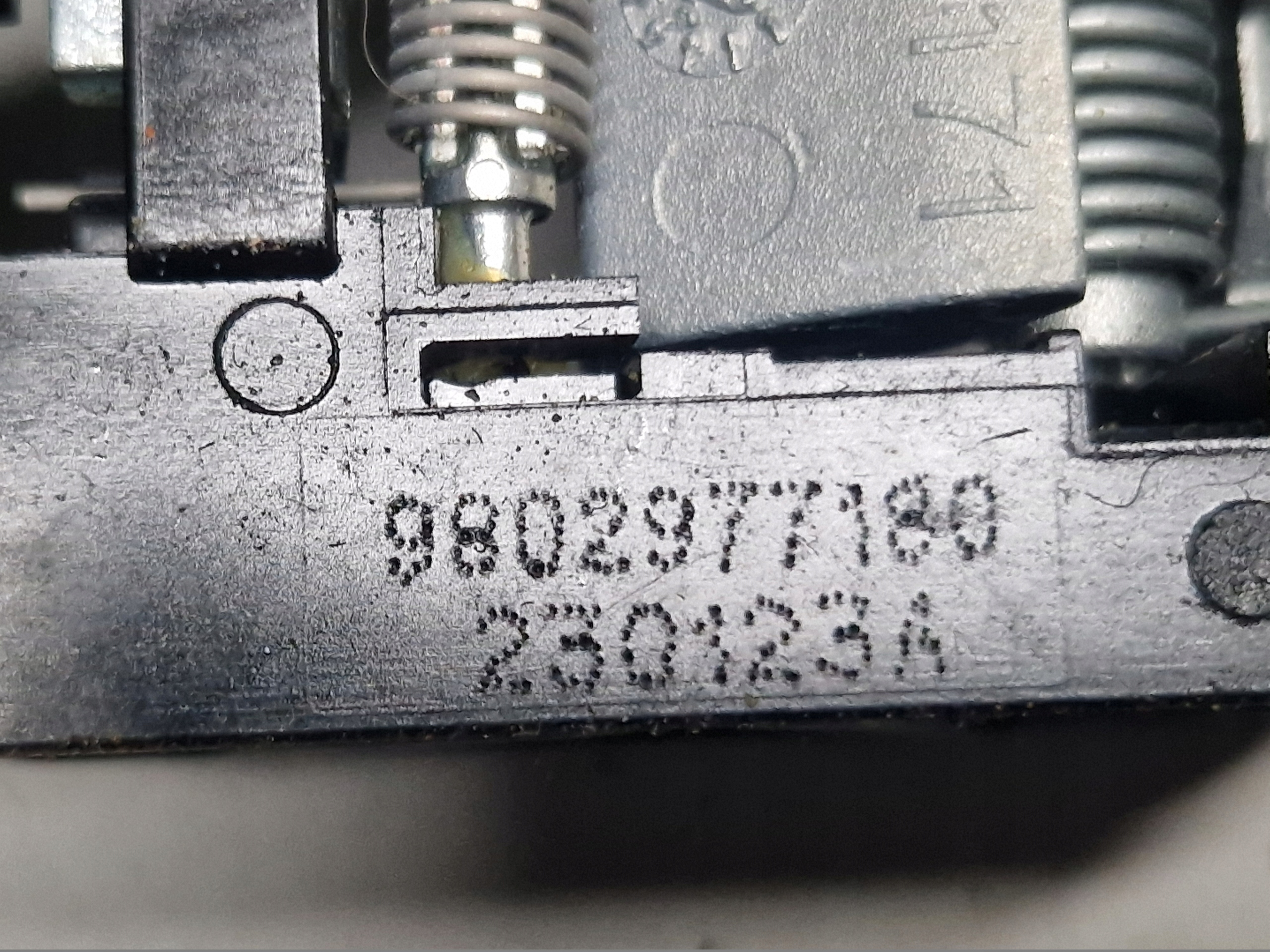 lock handle rope door right front PEUGEOT 208 II 1A006451
