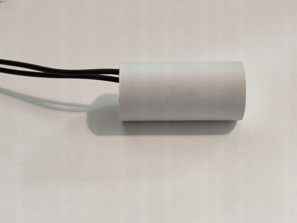 Kondensator 8uF +/- 5% MIFLEX MKSP-I17 Silnikowy