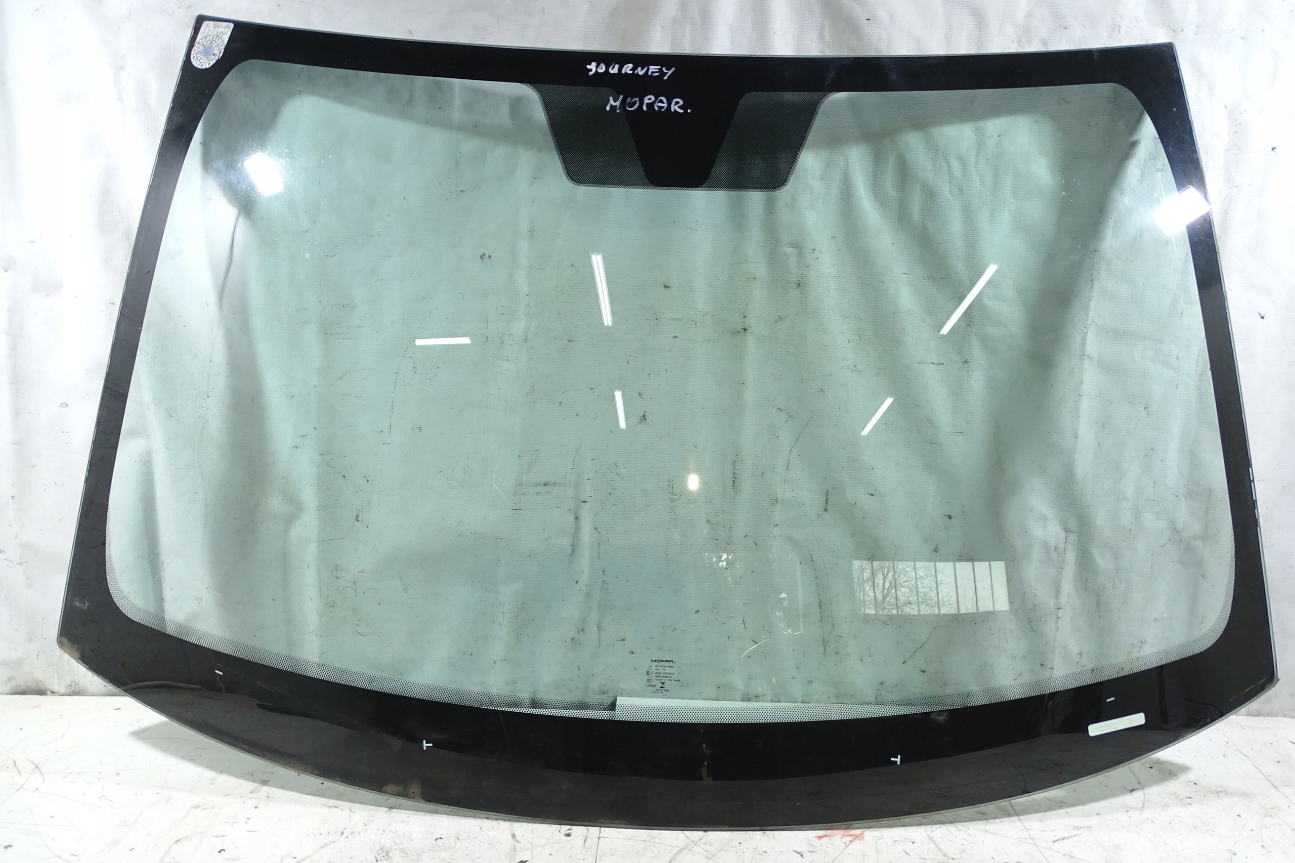 DODGE JOURNEY FREEMONT ЛОБОВЕ СКЛО ORG