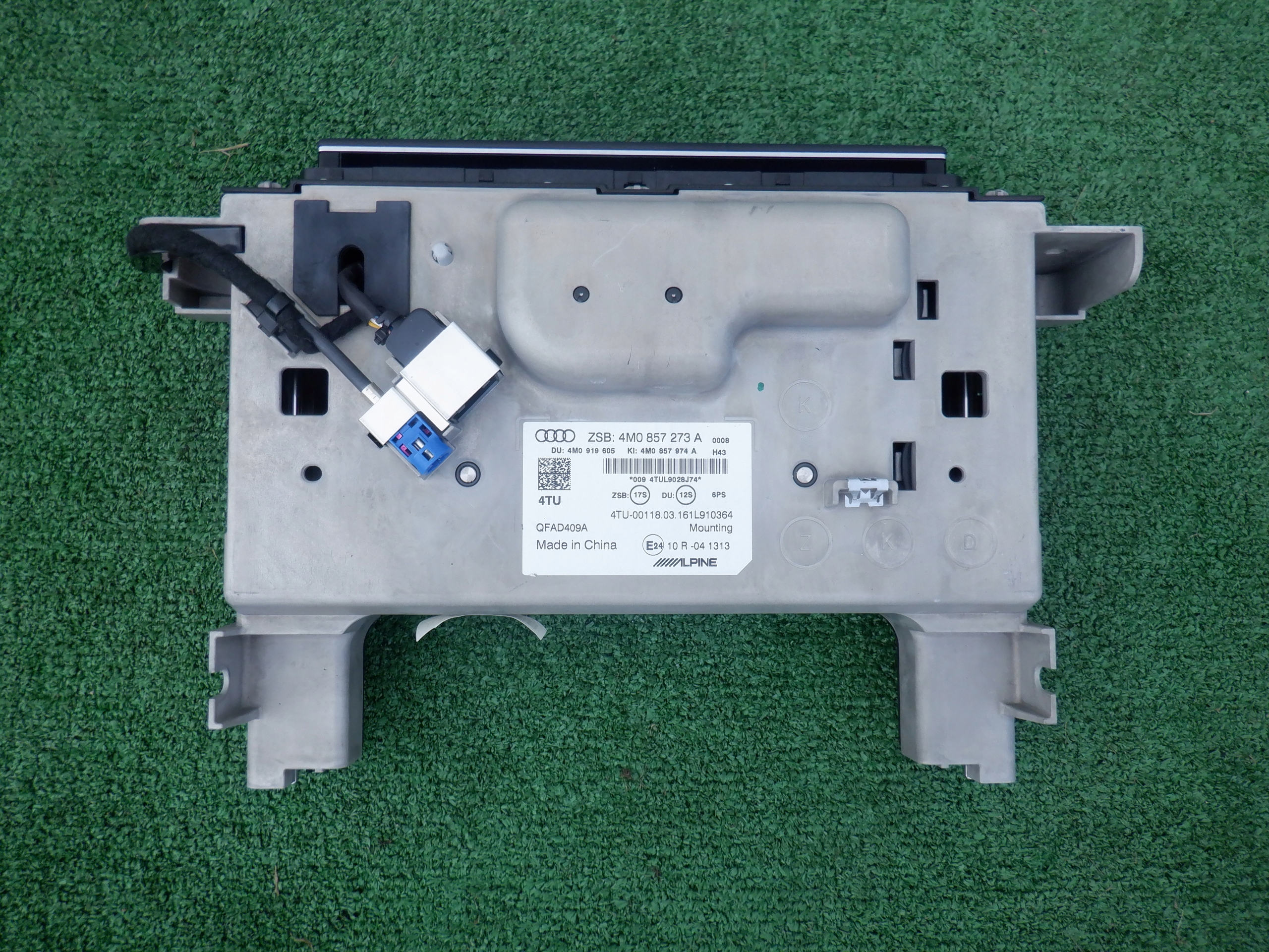 EKRAN NAVIGACJI MONITOR LCD 4M0857273A AUDI Q7 4M