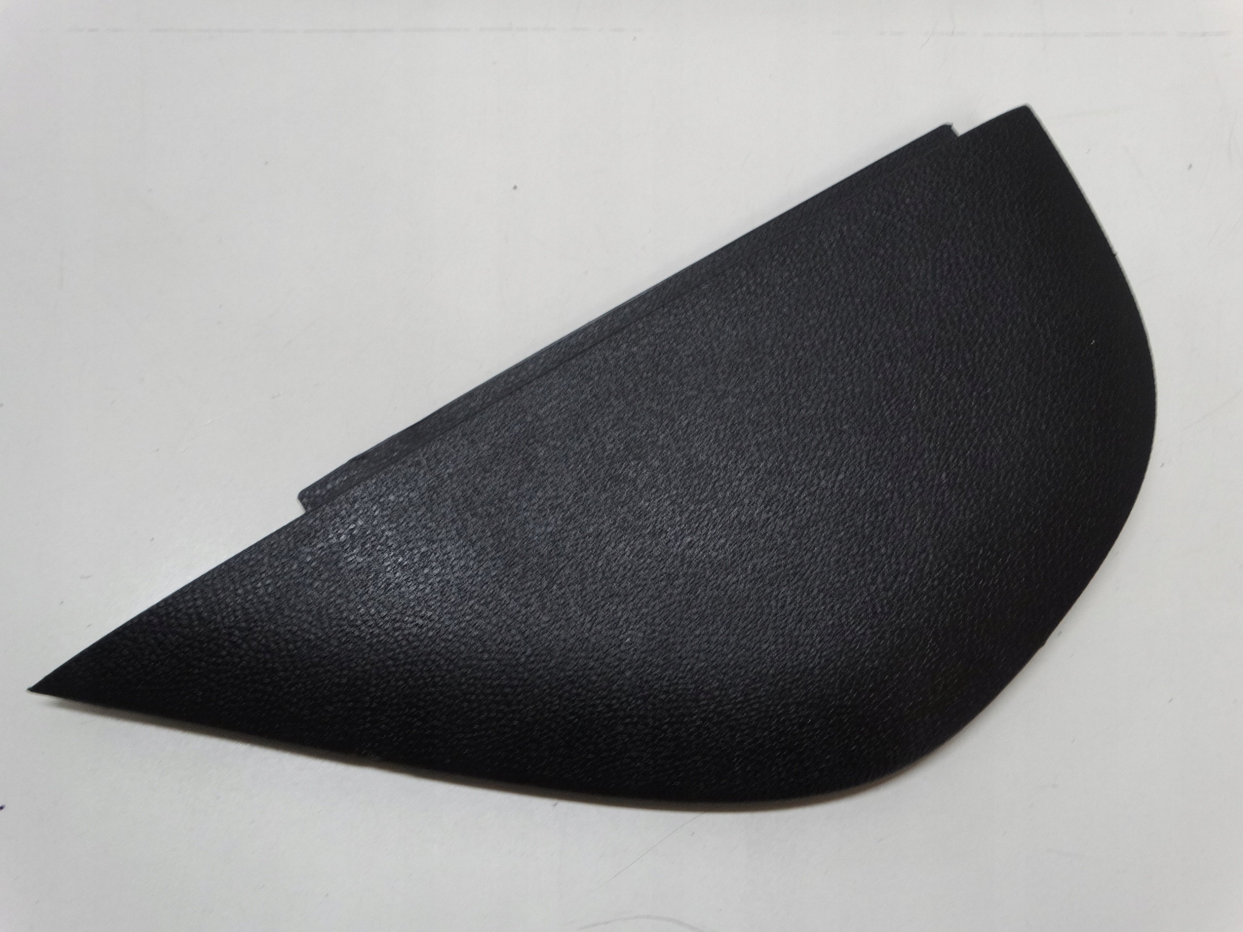 OSŁONA ZAŚLEPKA DESKI LEWA VW GOLF VI 5K0858247