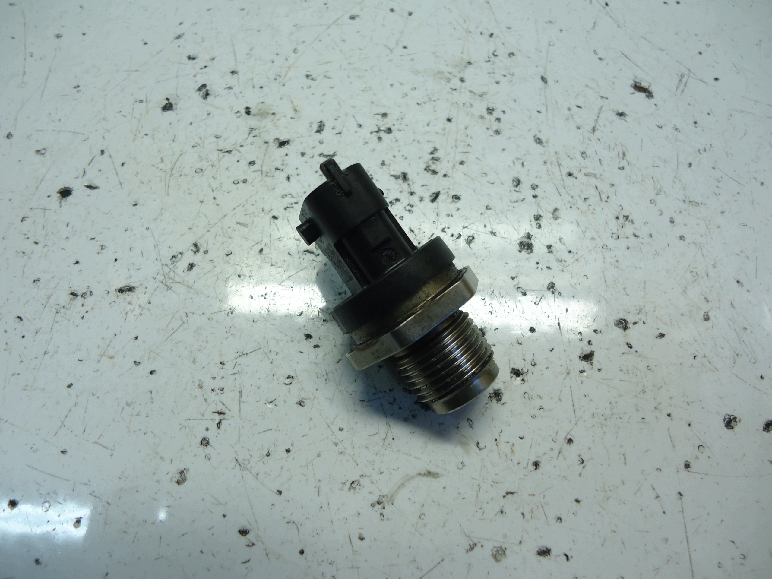 OPEL 1.3 2.0CDTI Sensor des Kraftstoffsbehälters 0281006158