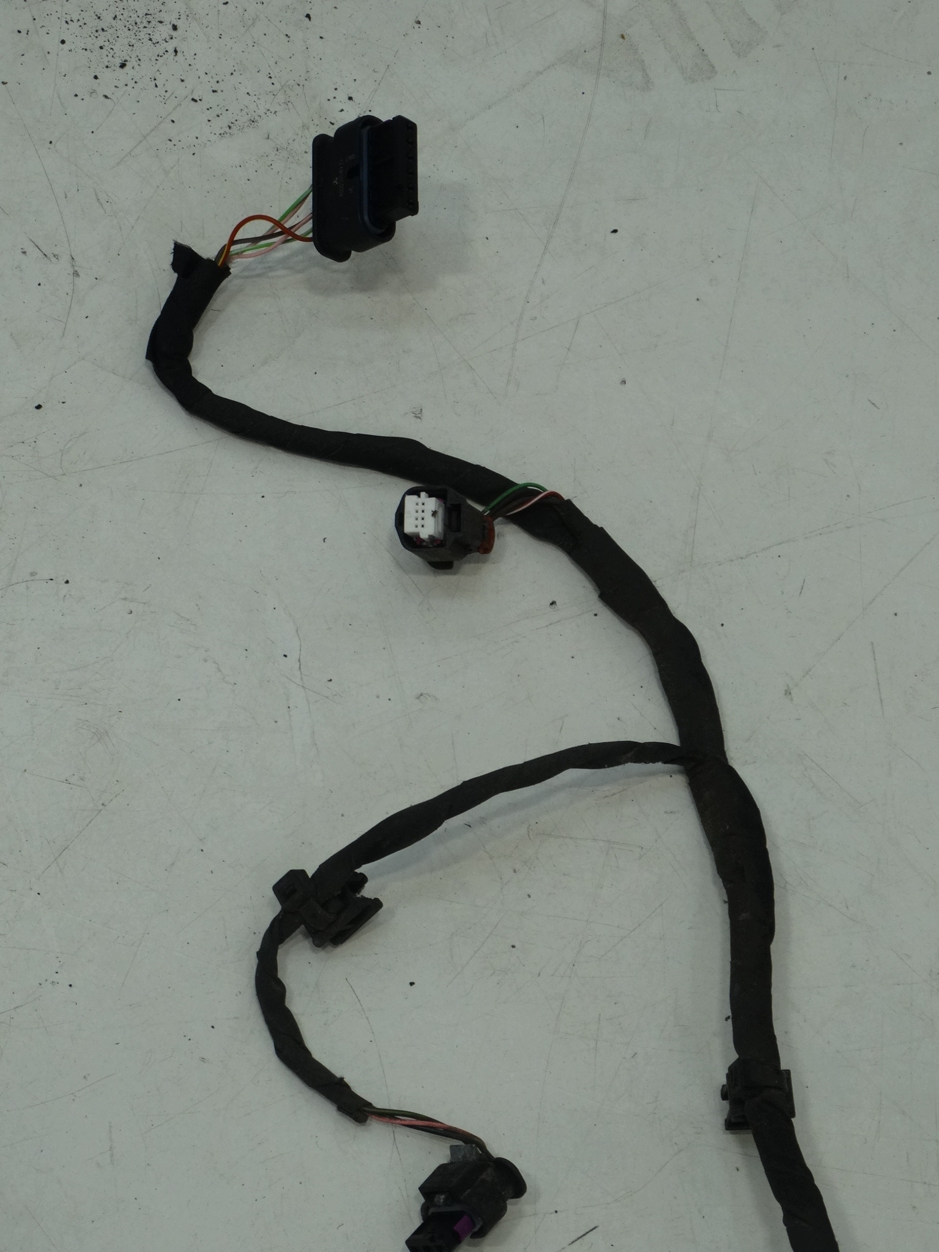 bundle of a bumper front CZUJNIKOW PDC MERCEDES GLC 254 A2545401930
