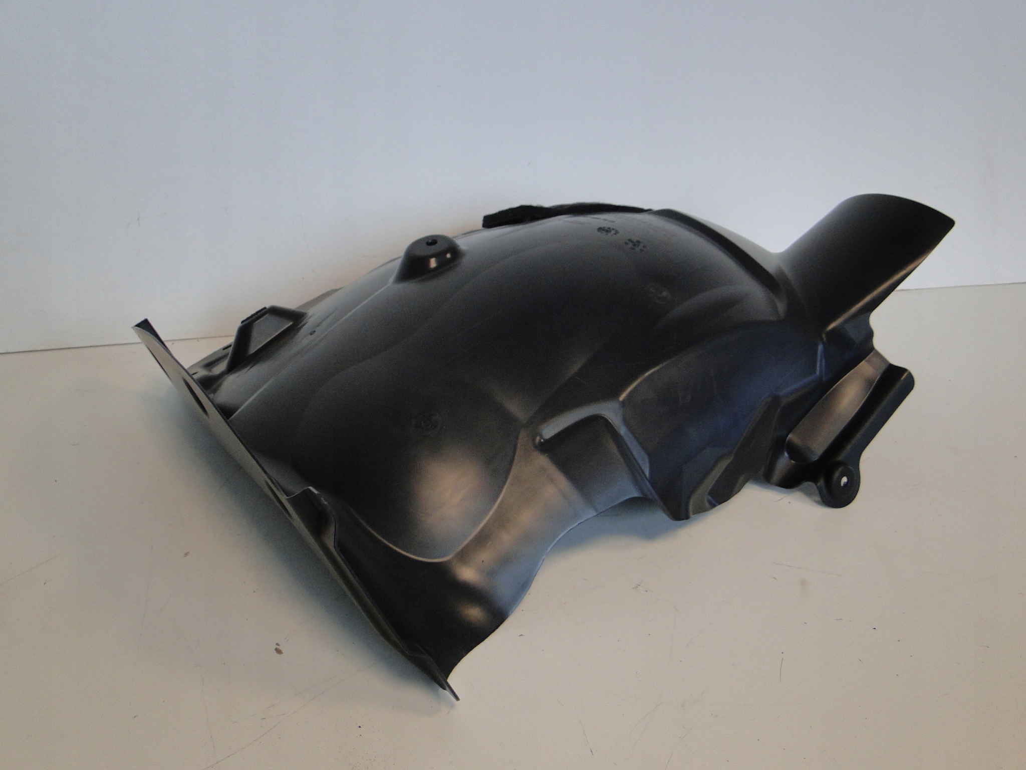 MERCEDES GLA 247 H247 NADKOLE PRZEDNIE LEWE CZ2 Typ samochodu 4x4/SUV