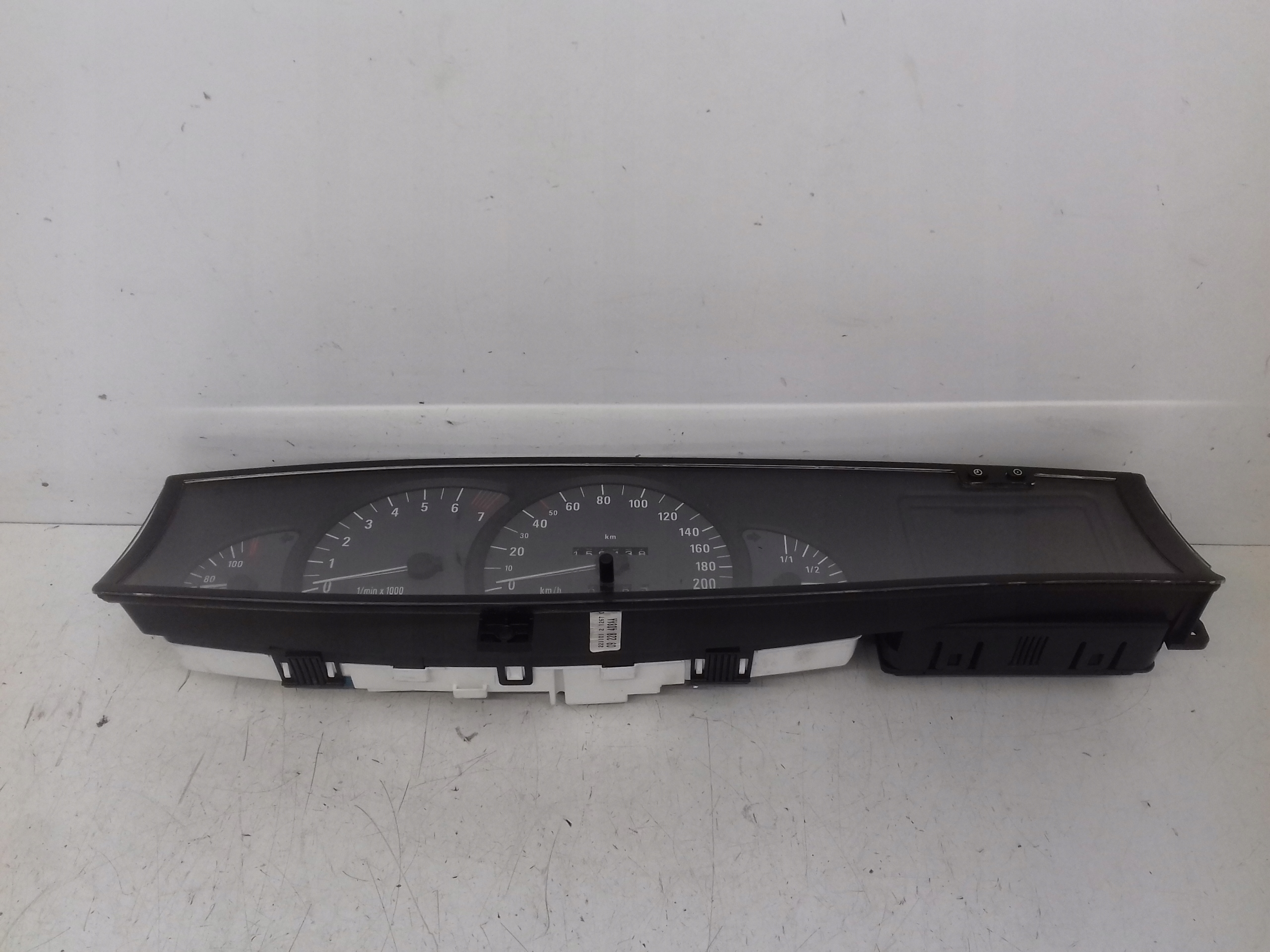 dials 09228408 Opel Omega B