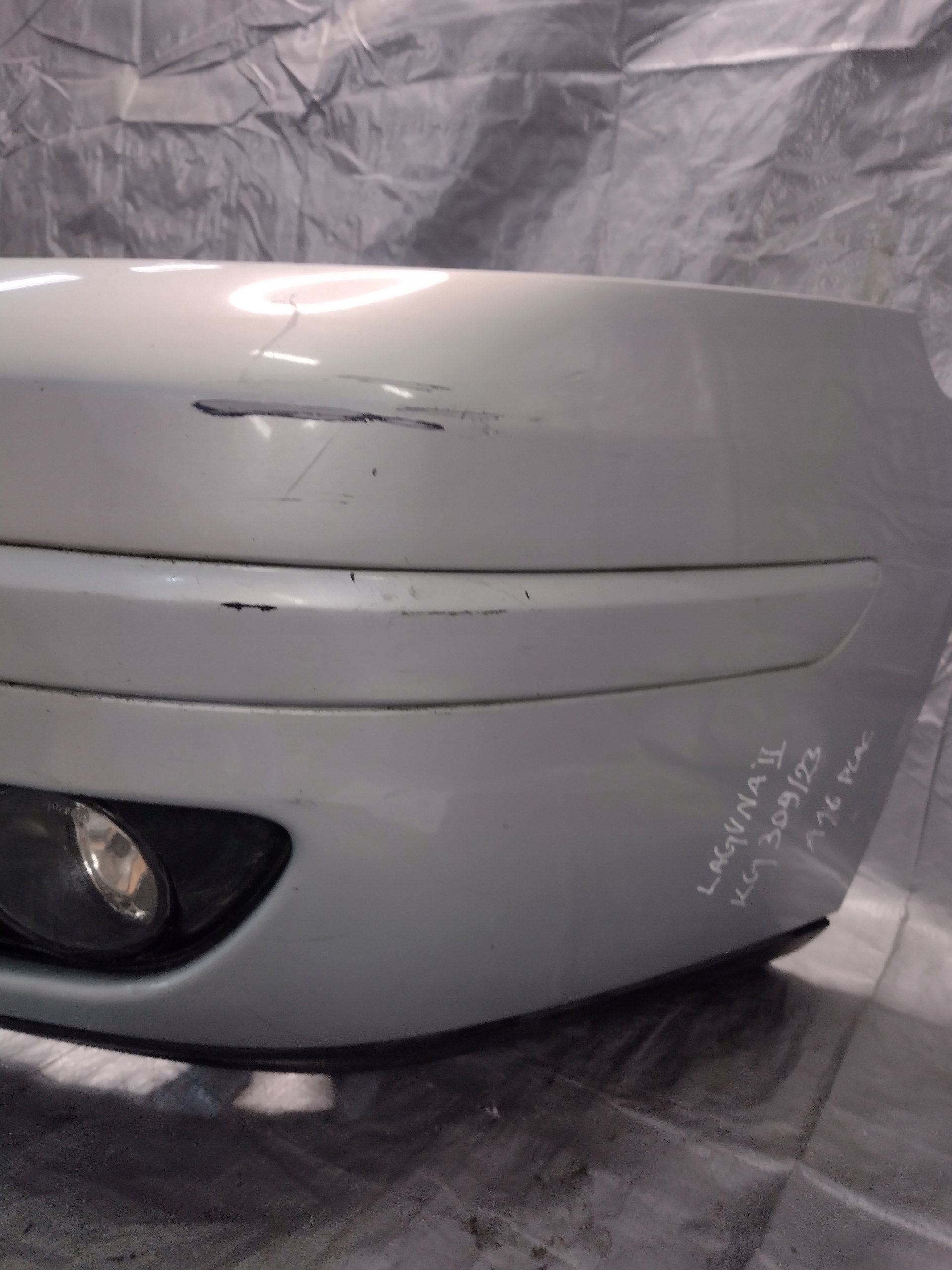 front bumper Renault Laguna II before lift