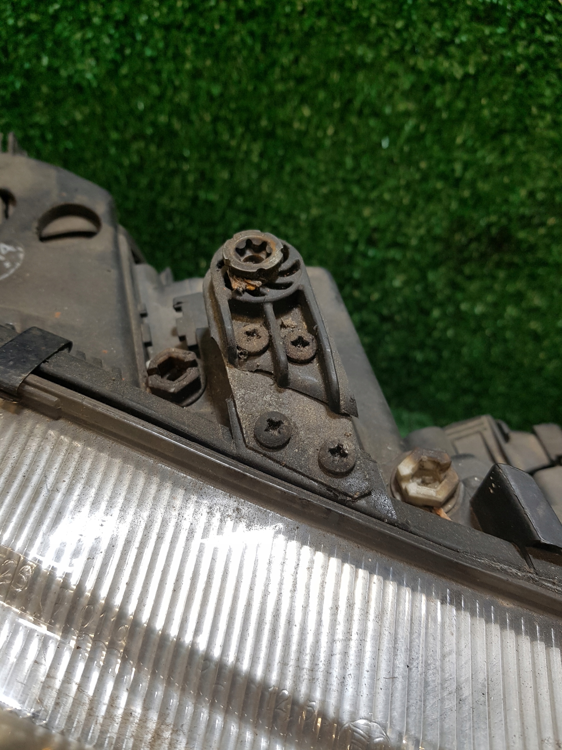 light right front MERCEDES-BENZ S-KLASA W220 A2208201461