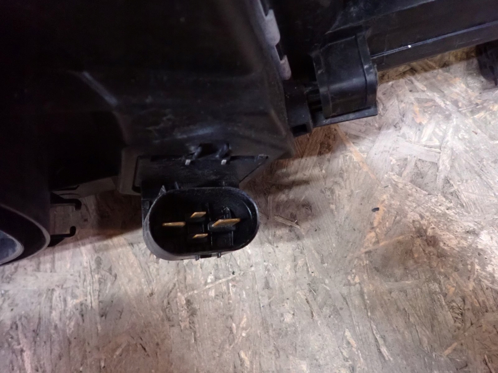 chladiče ventilátor obal OPEL ASTRA J 4 IV 2009-2018R 1.7 CDTI