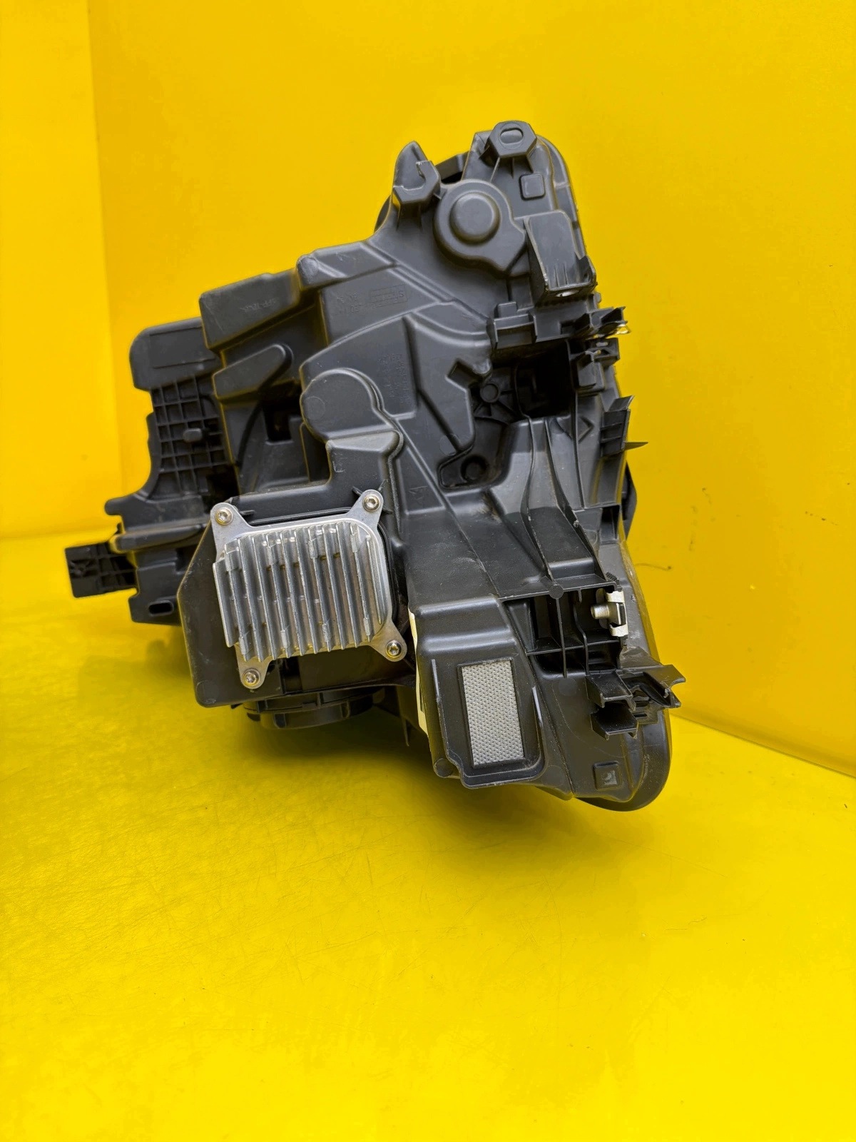 light left front Tesla Y Juniper 1918350-00-F