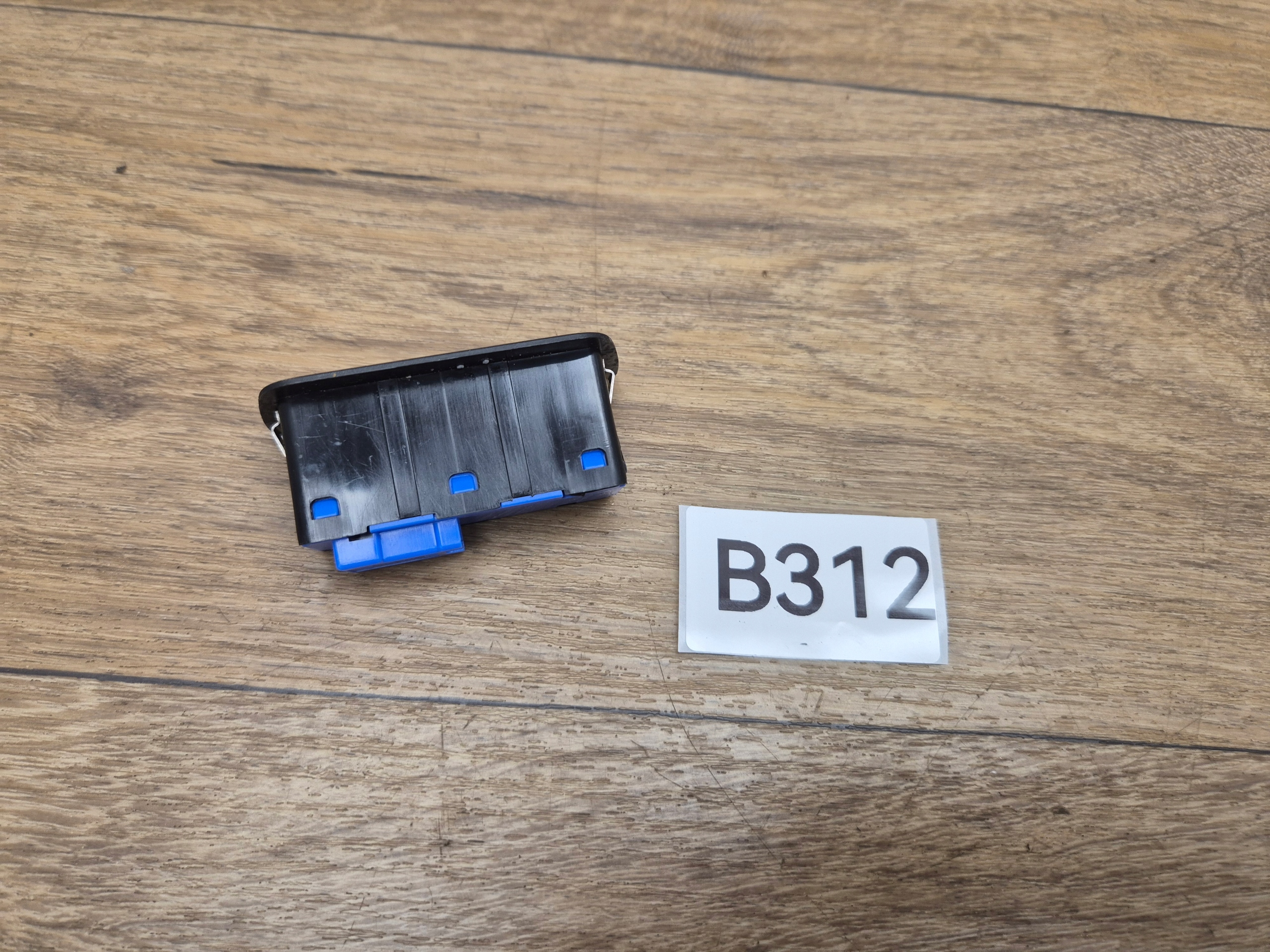 BMW OE button switch bonnet boot 9275119