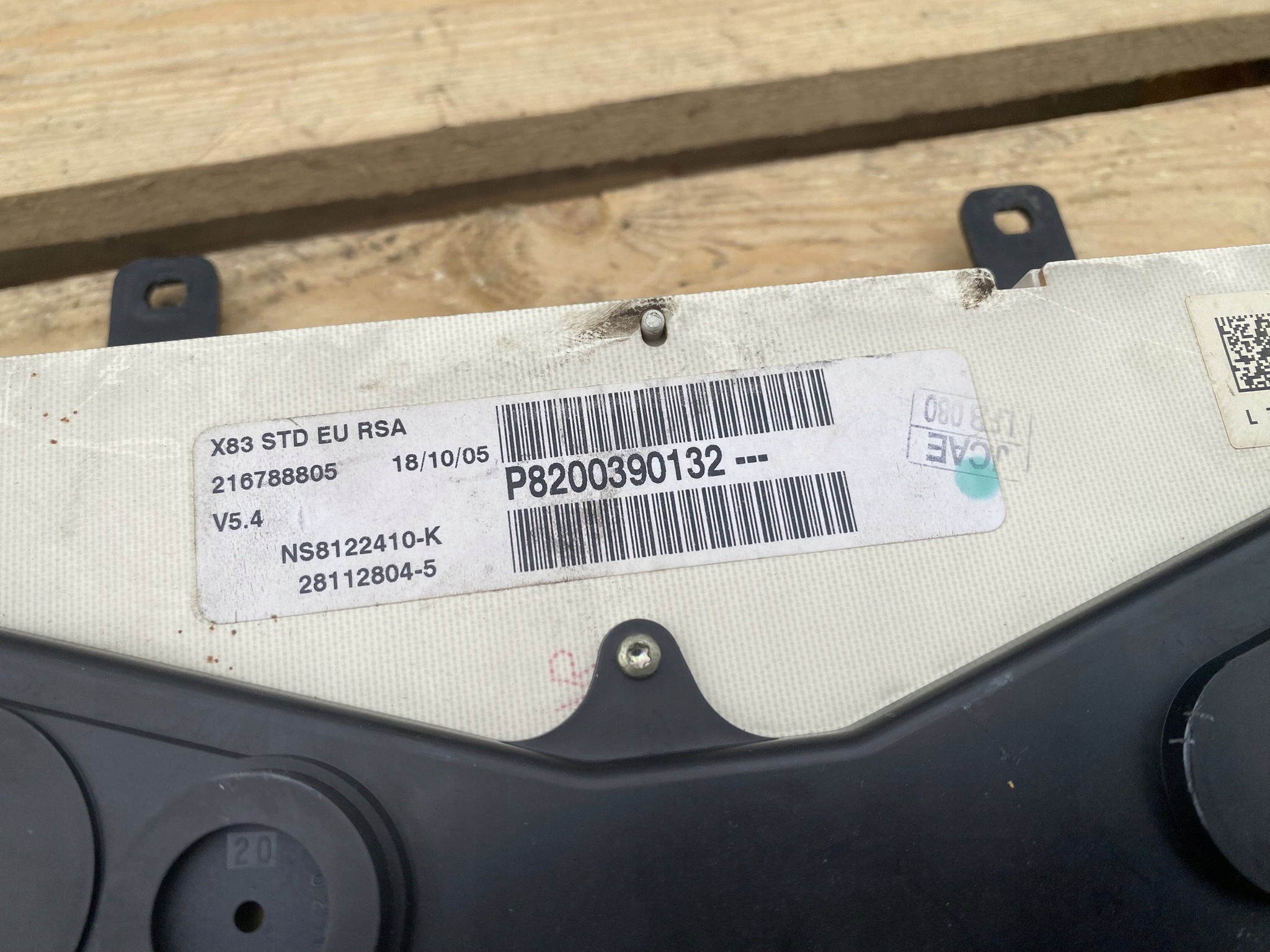 dials dials RENAULT TRAFIC EUROPA P8200390132