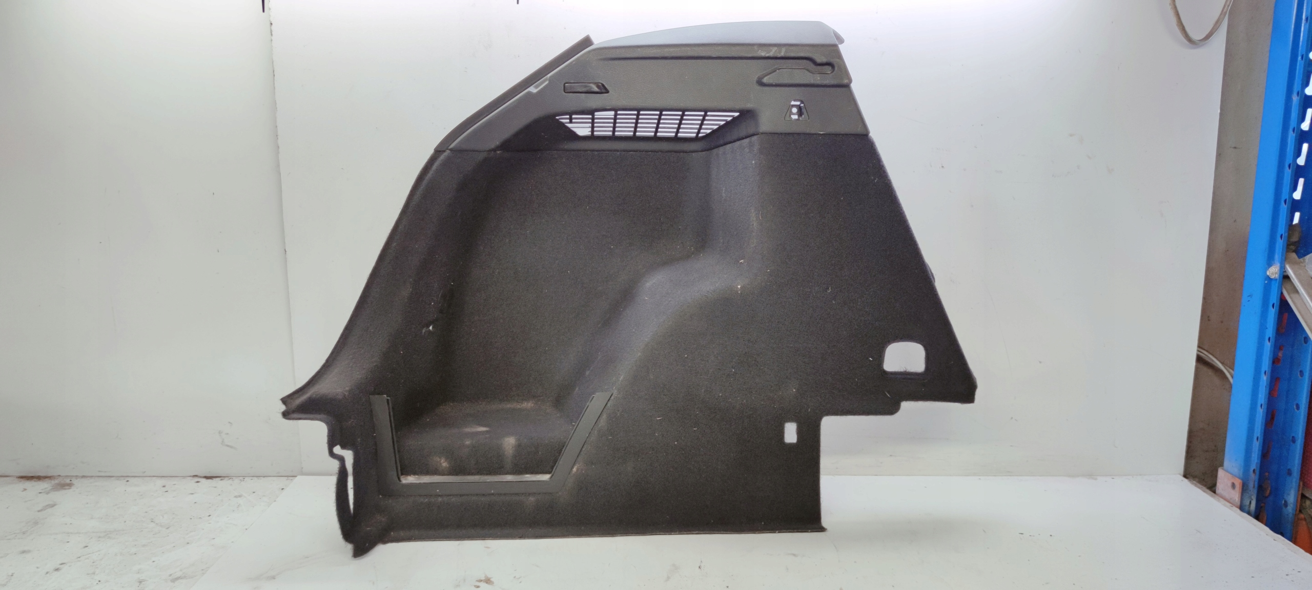 boot upholstery left AUDI Q3 F3 83A863879D