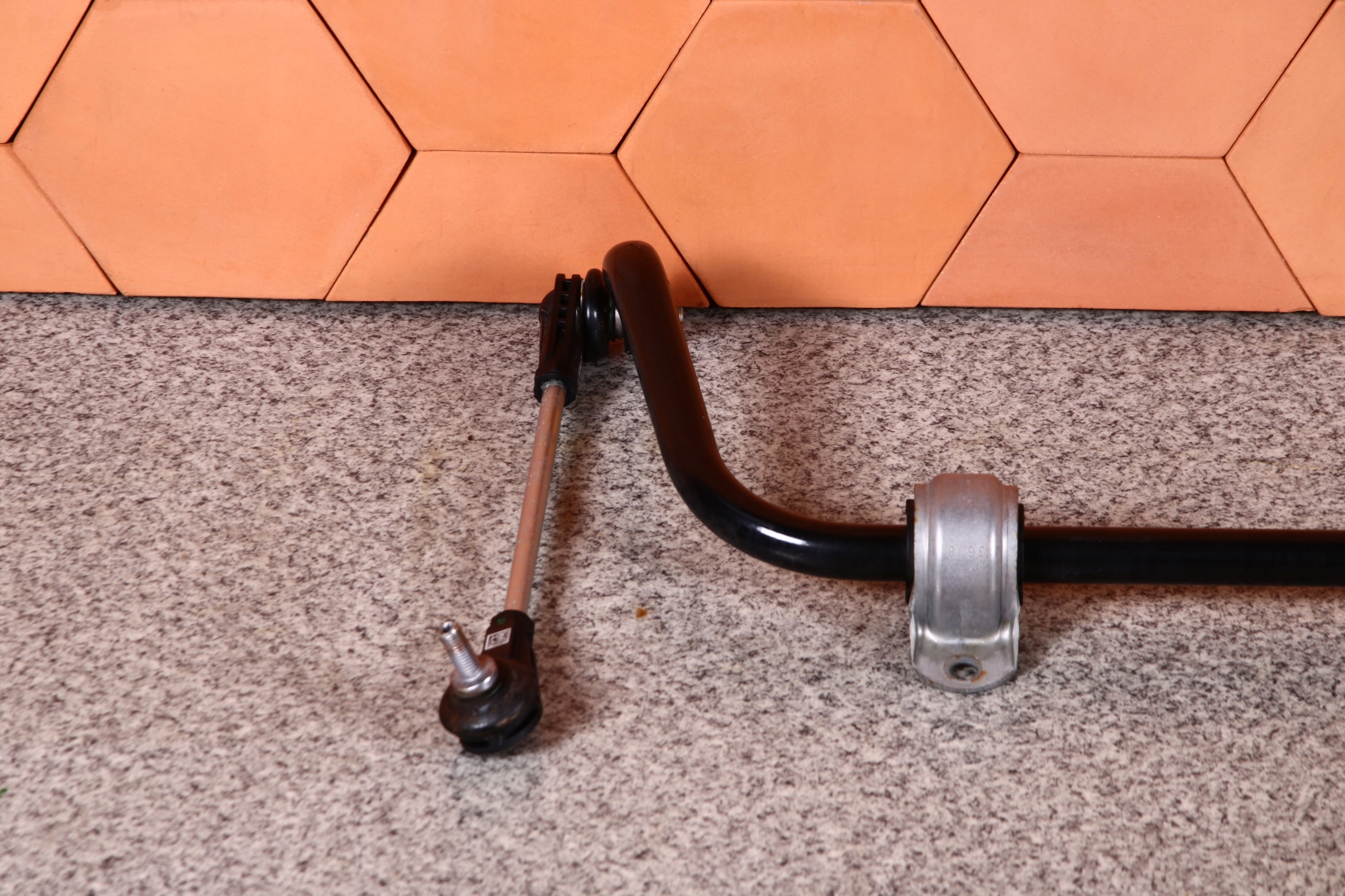 BMW G20 X-DRIVE anti roll bar stabilizer rod front 6873990 6 km !!!