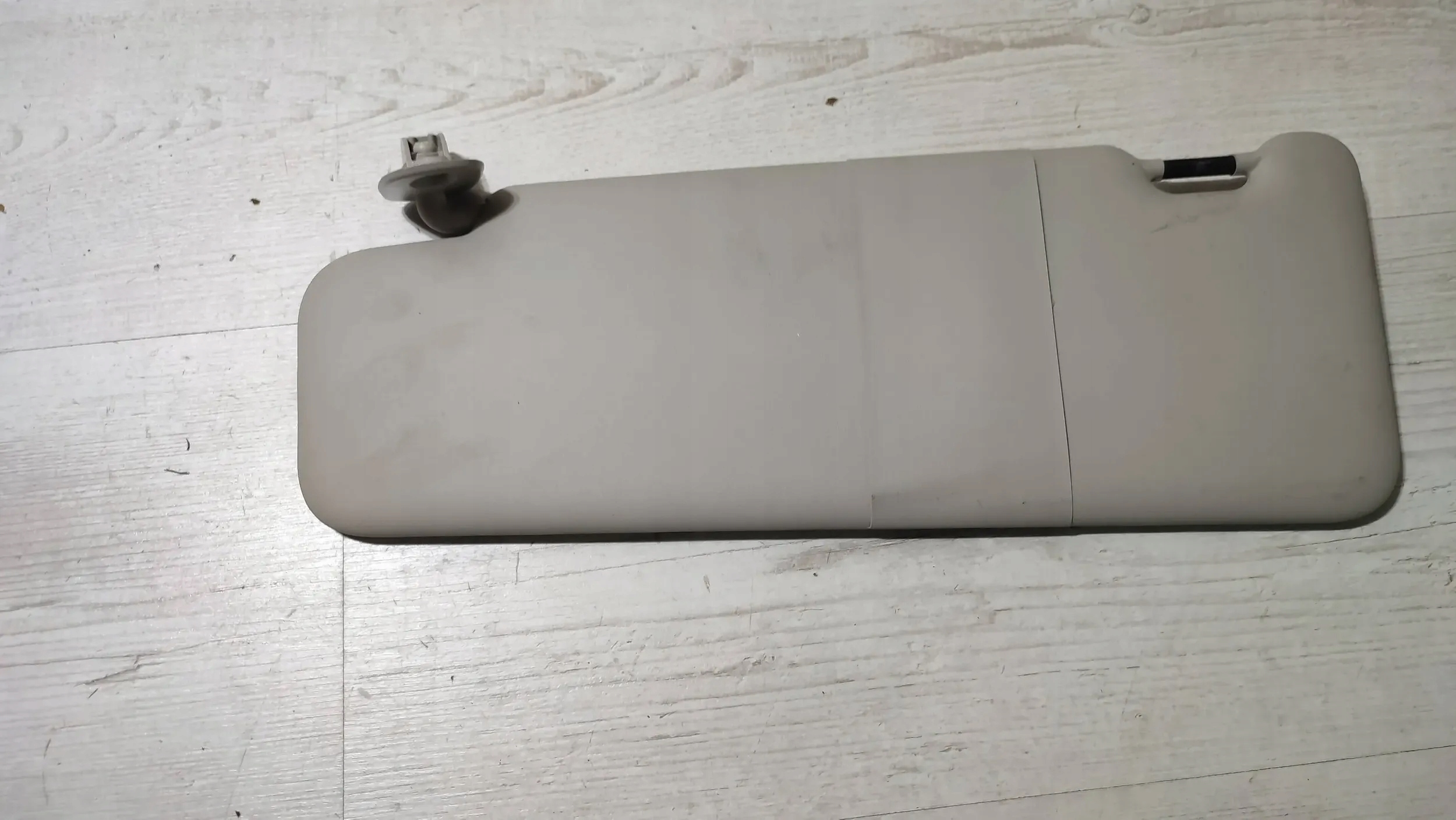 Dacia Logan II 2019r front side left cover przeciwsloneczna