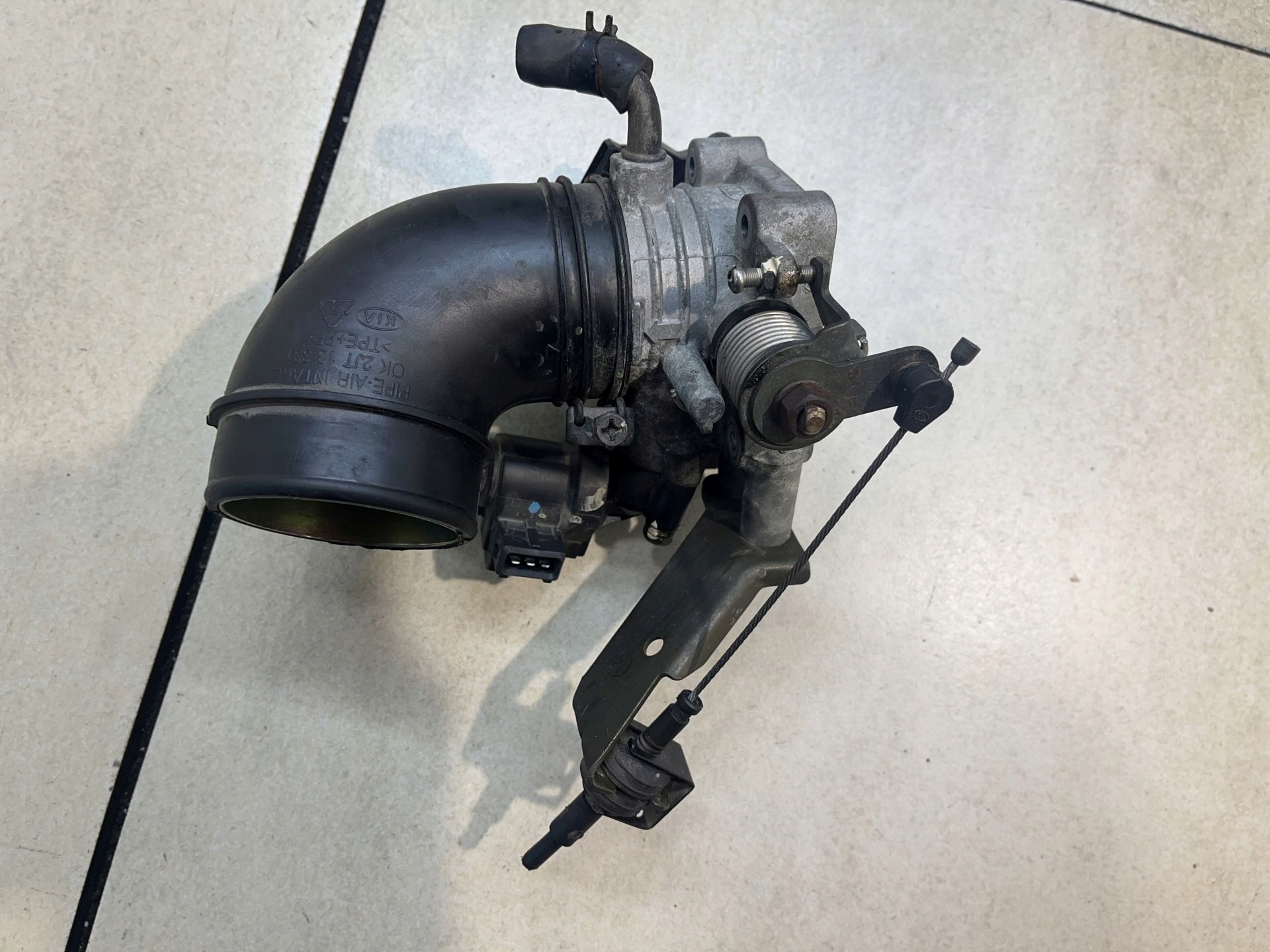 Valvola a farfalla KIA CARENS II 1.6 16V 0280140571