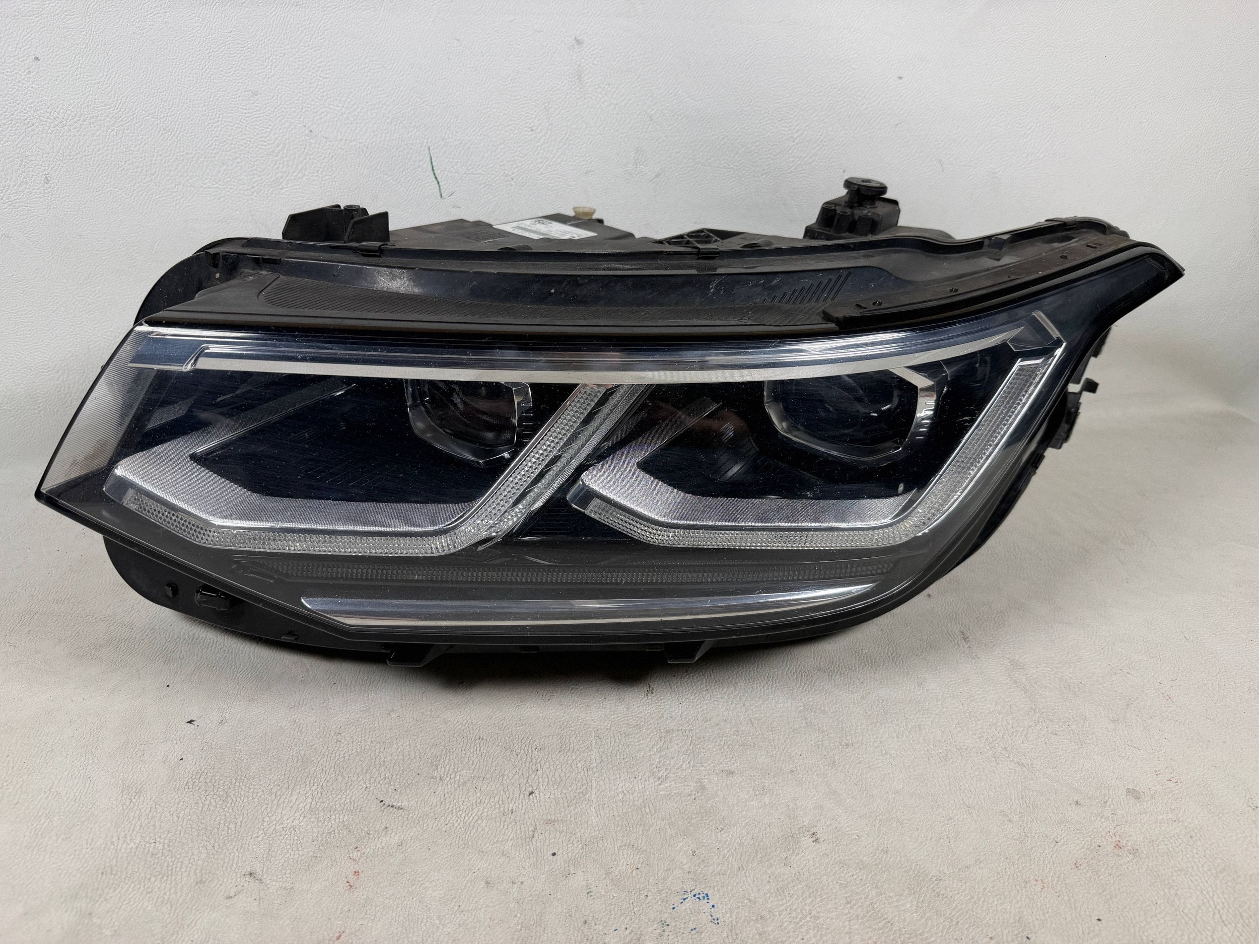 Vw Tiguan 2 II 21- Allspace light left front front