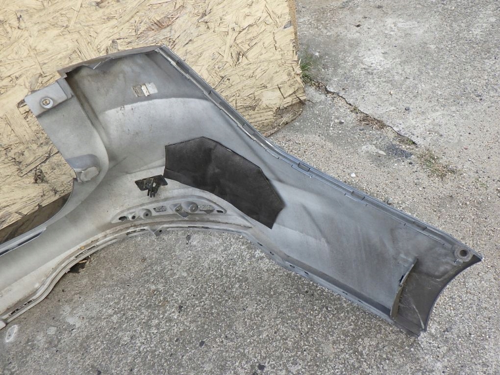 FORD FOCUS MK4 IV KOMBI 18- Stoßstange hinten