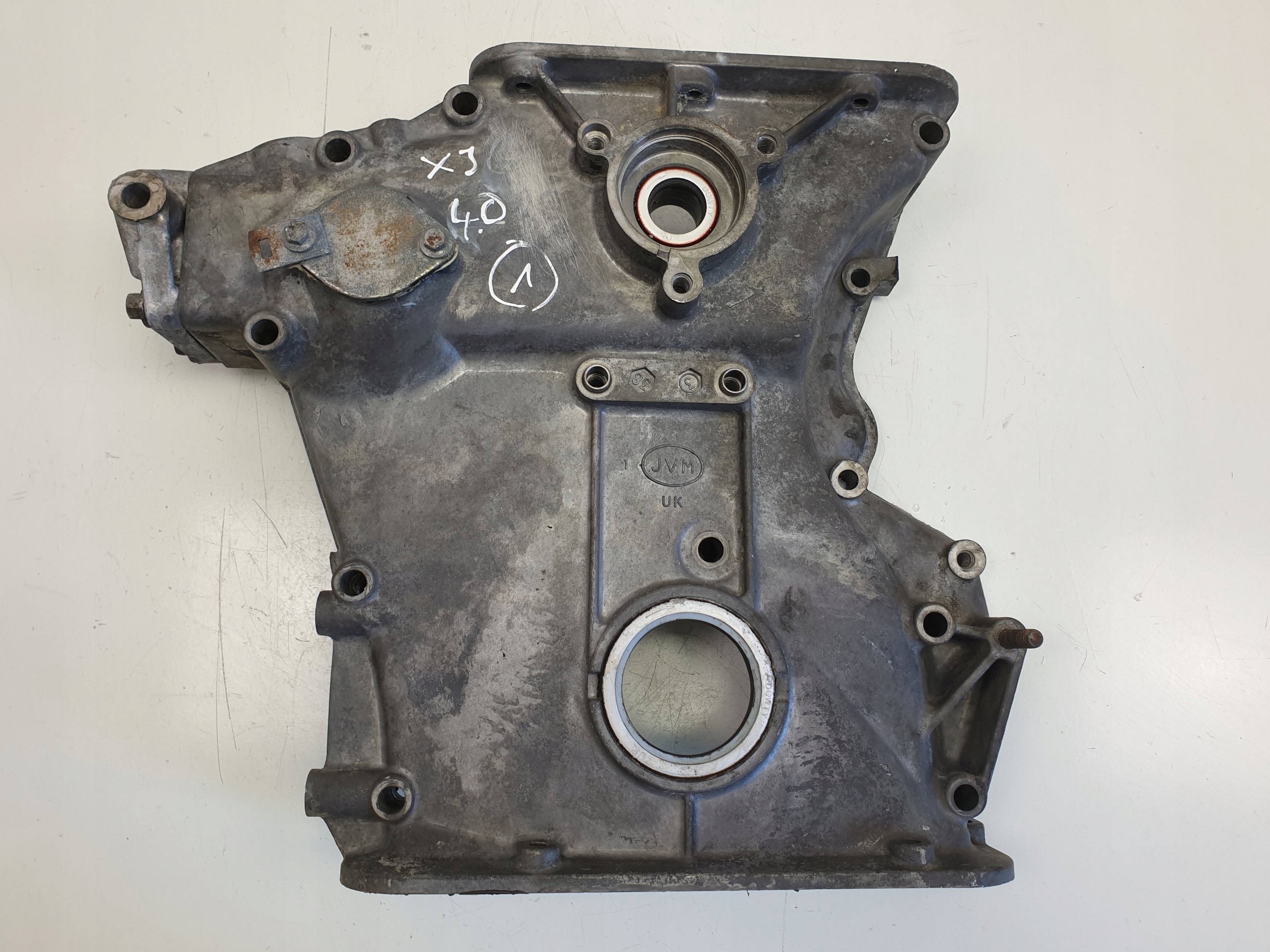 EBC3080/C - Jaguar XJ VI X308 4.0 R6 корпус ГРМ крышка