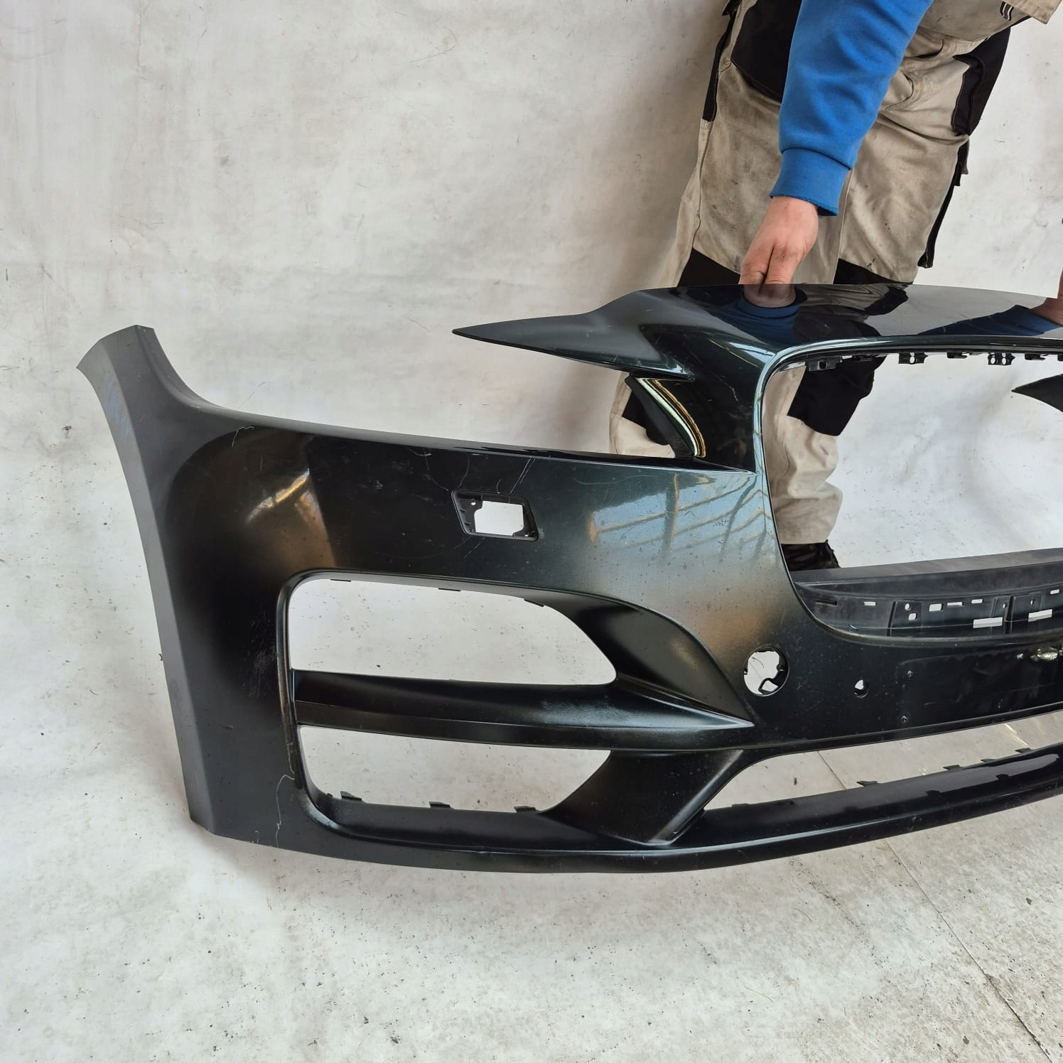 JAGUAR F-PACE 16- bumper front front SPR PDC HK83-17F003-A