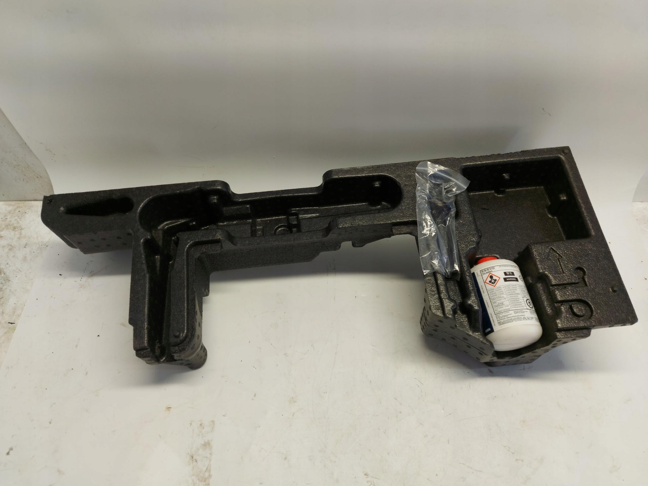VOLVO XC60 II Roue secours garniture Cric 31680037