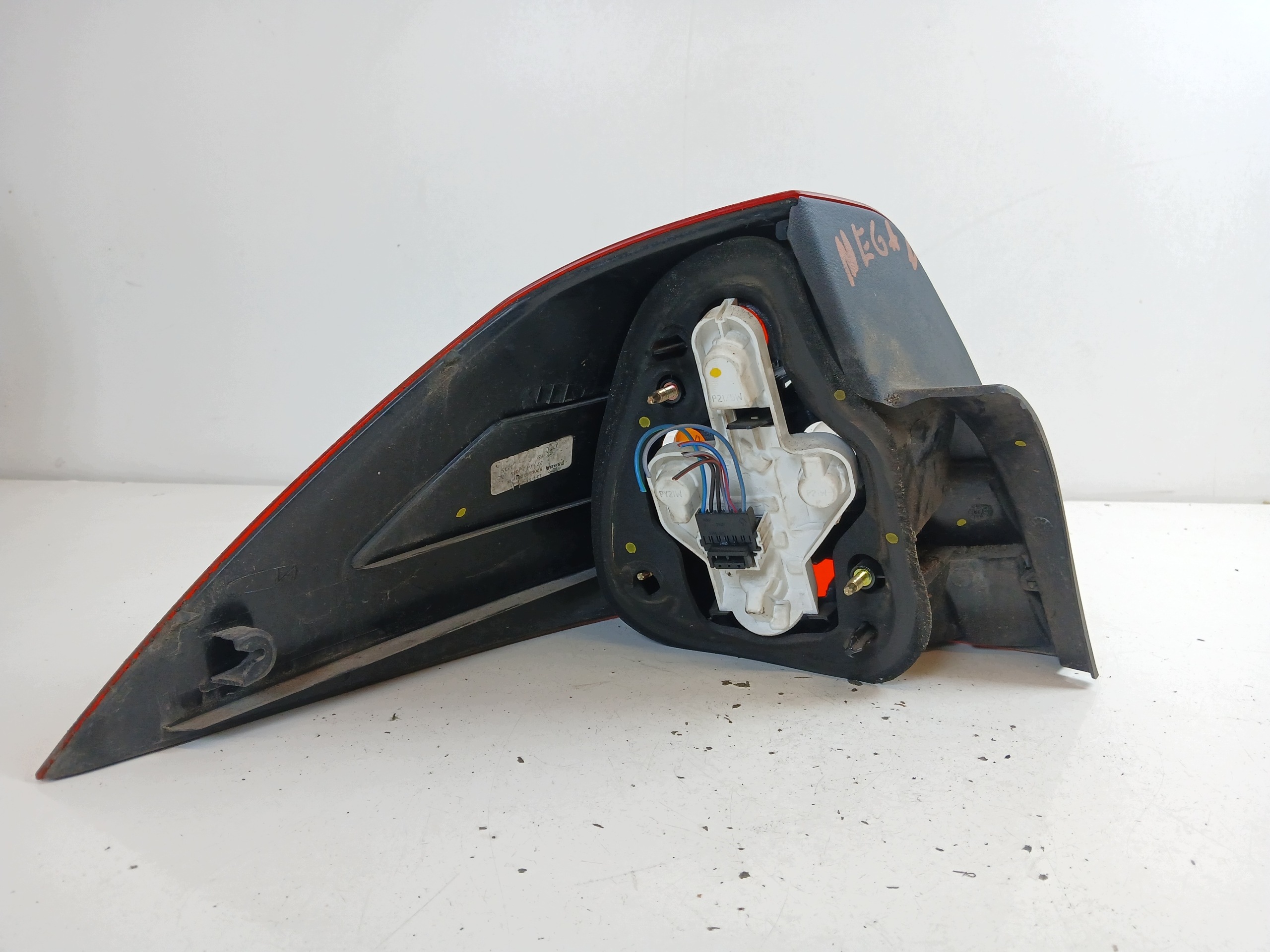 RENAULT MEGANE II sedan light right rear part