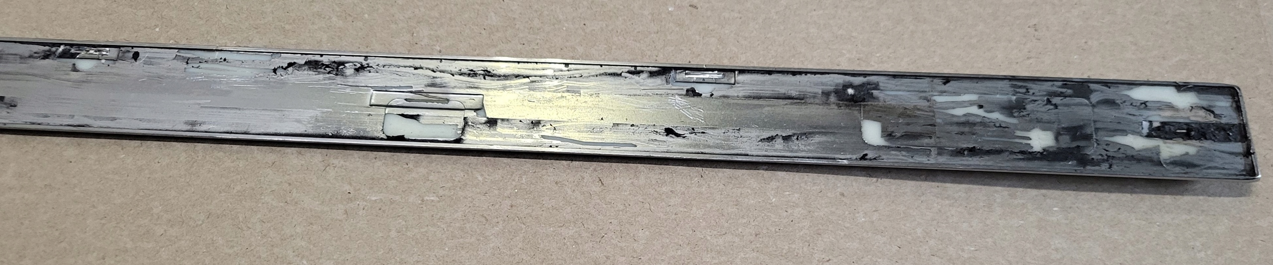 moulding chrome Z door left front FIAT LINEA OE