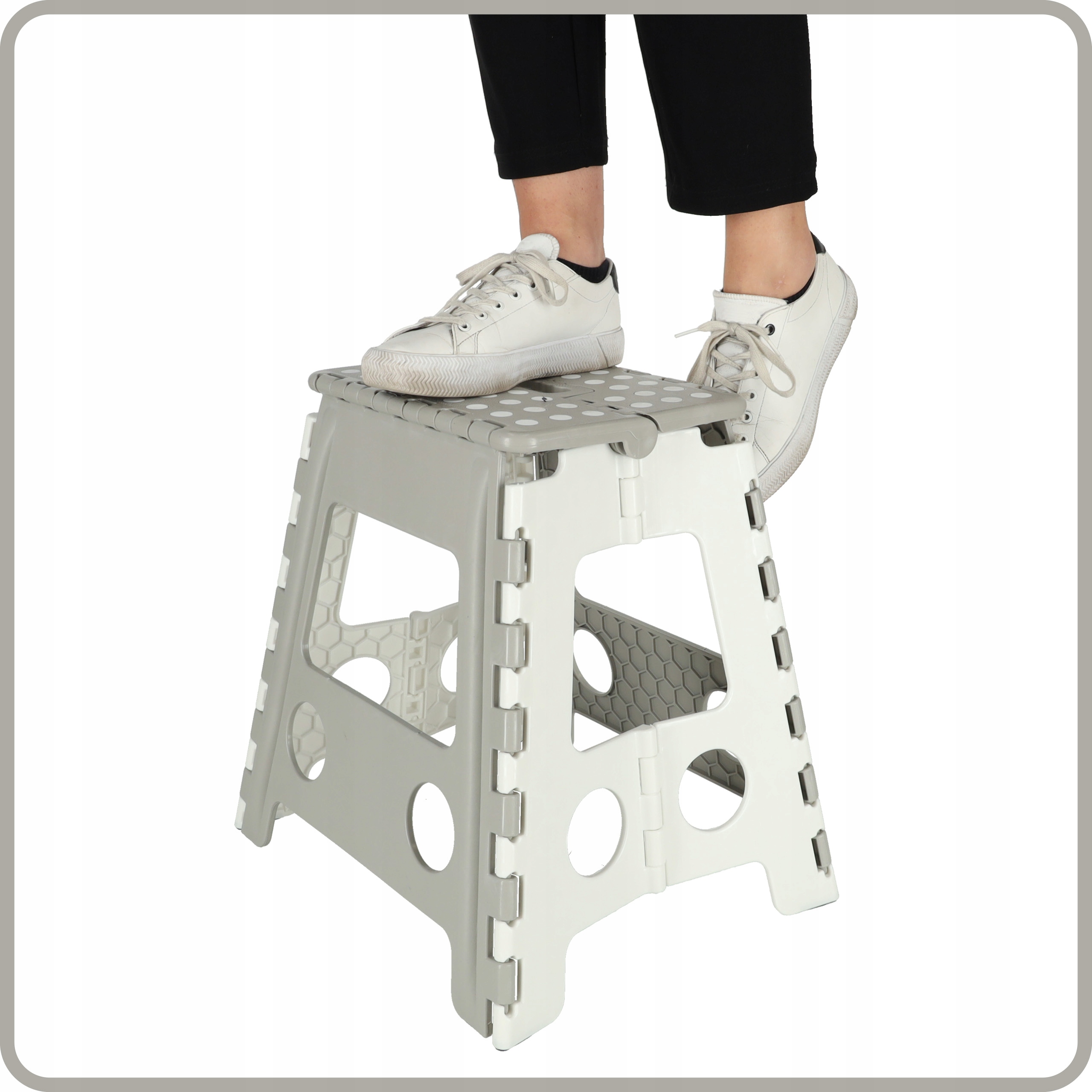 STOŁEK TABORET SKŁADANY ANTYPOŚLIZGOWY WYSOKI 39CM JASNY SZARY Kolor mebla beton