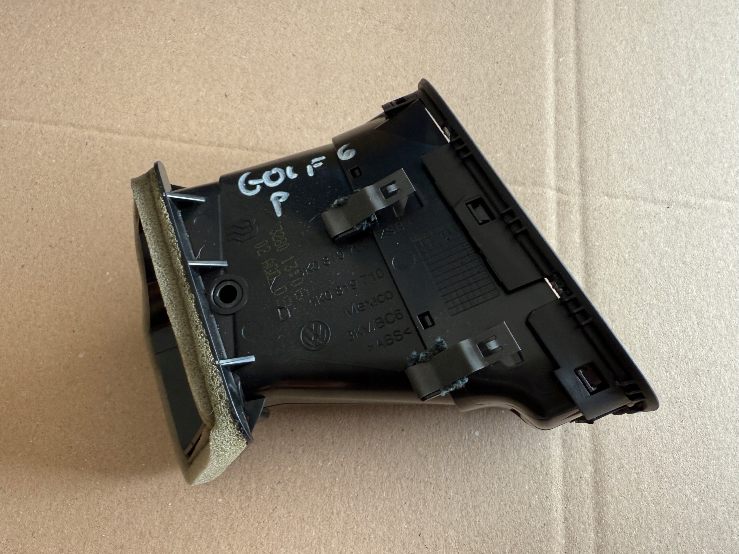 VW GOLF VI grid air conditioning devices right front front 5K0819704