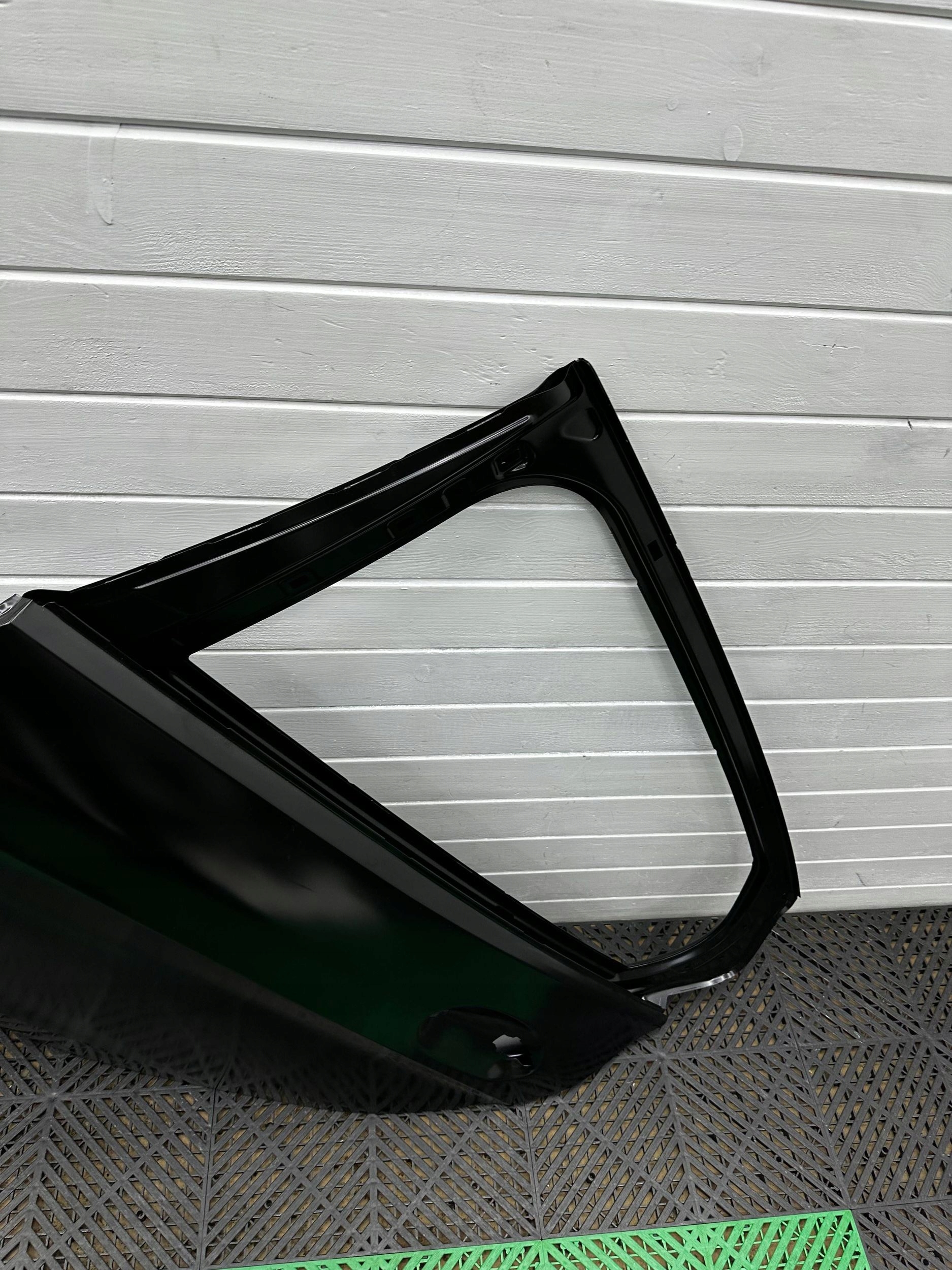 door rear. rear part side left BMW 1 F40 8737063