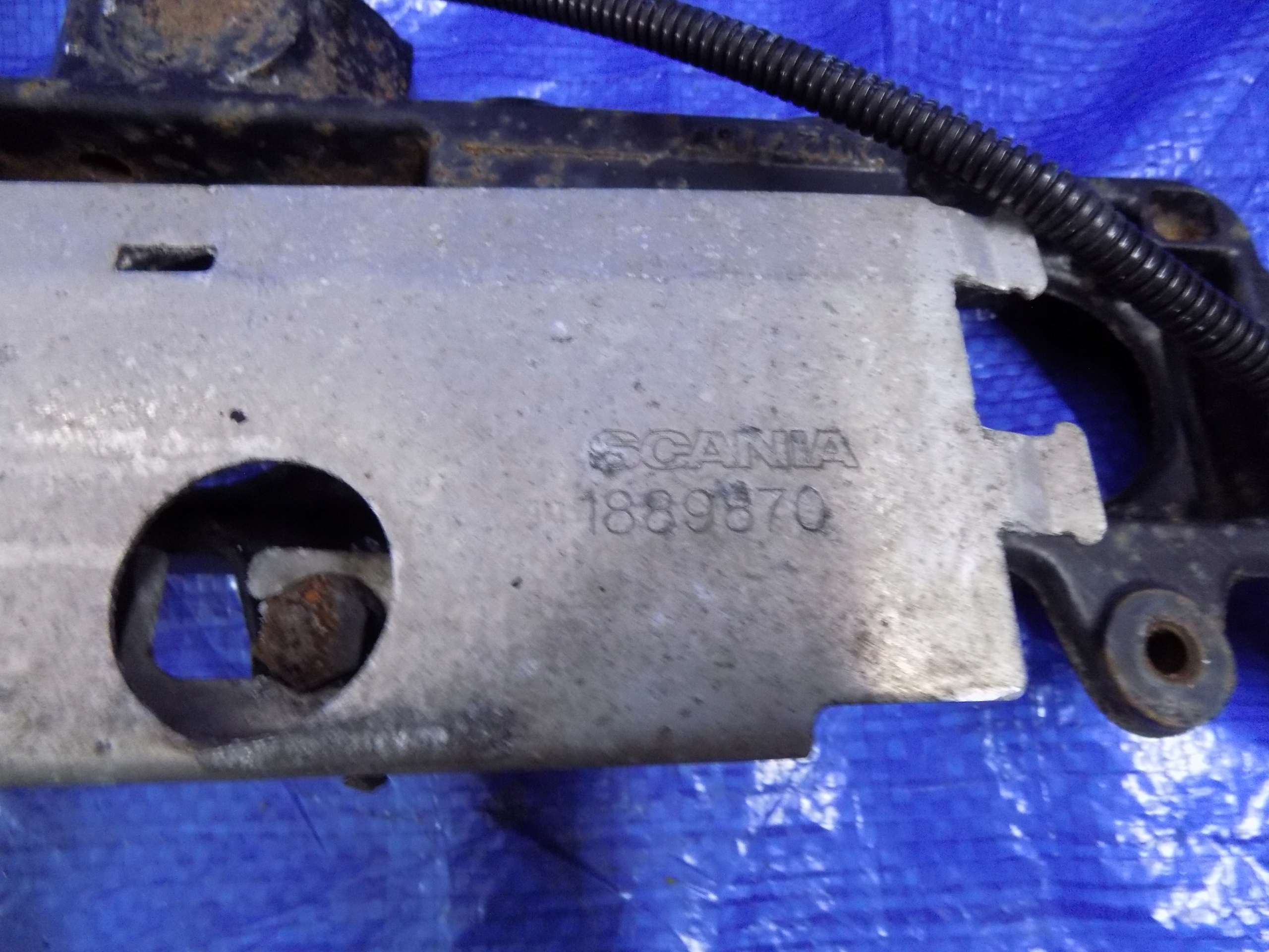 Support plaque TLUMIKA KATALIZATORA SCANIA P380 11R E5
