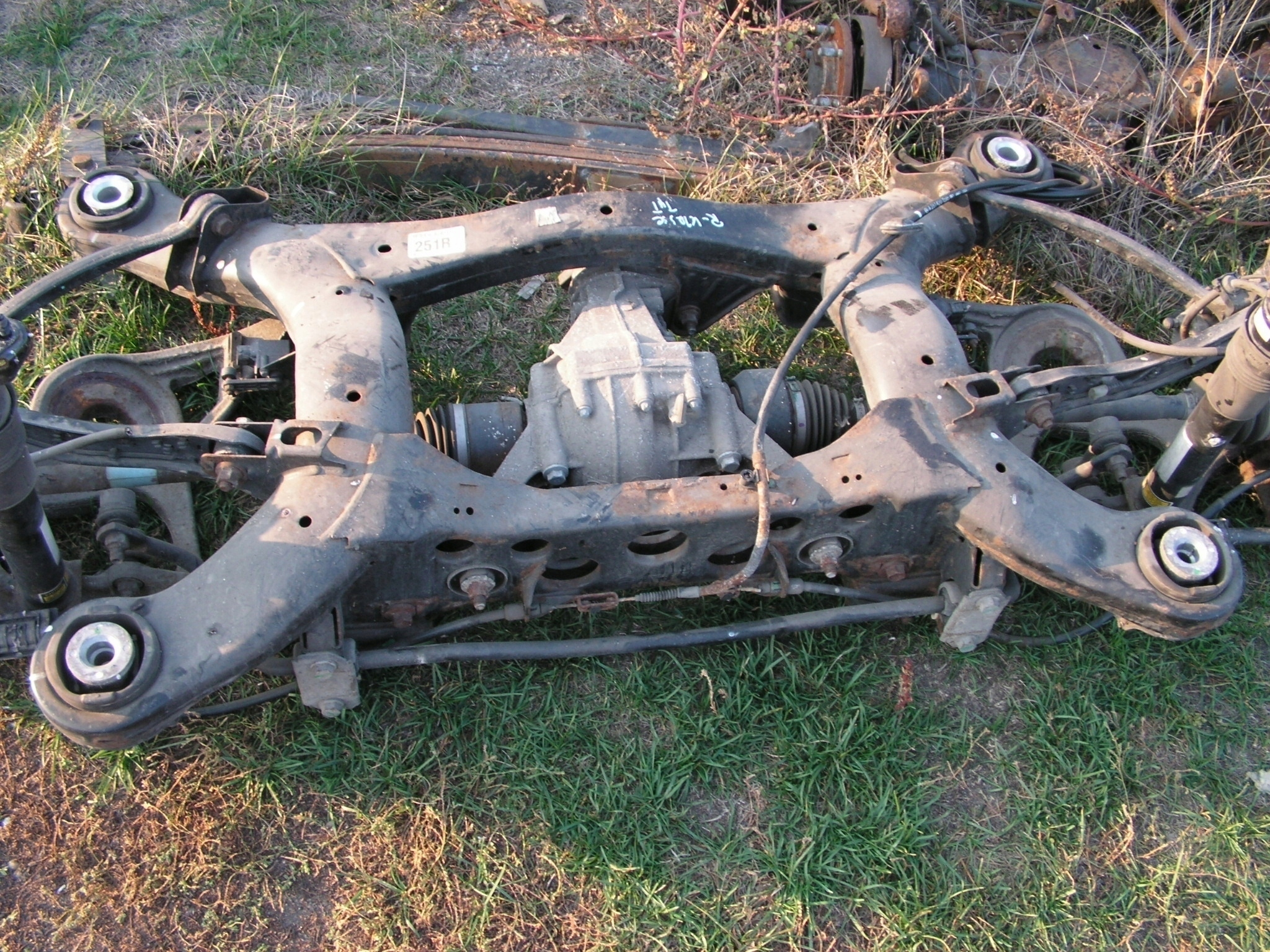 Mercedes W251 R-клас wozek санки зад. подрамник задняя