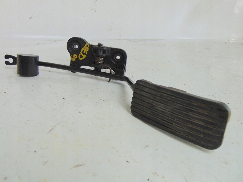 KIA CEED 1.4 2009r PEDAŁ GAZU