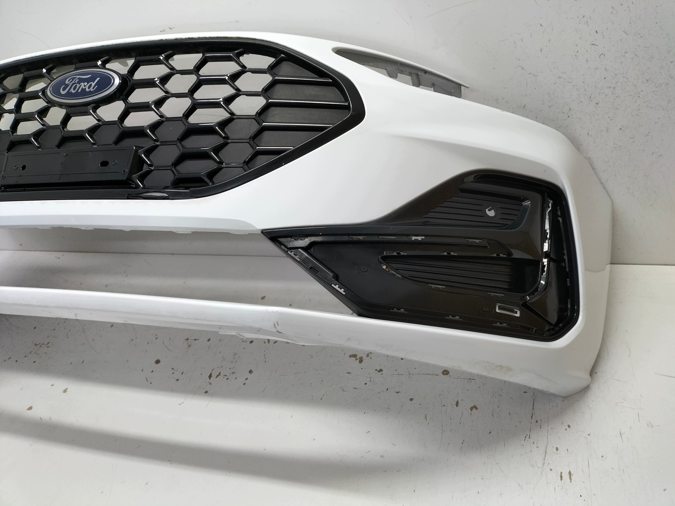 front bumper front FORD FOCUS MK4 LIFT 21- ST-LINE