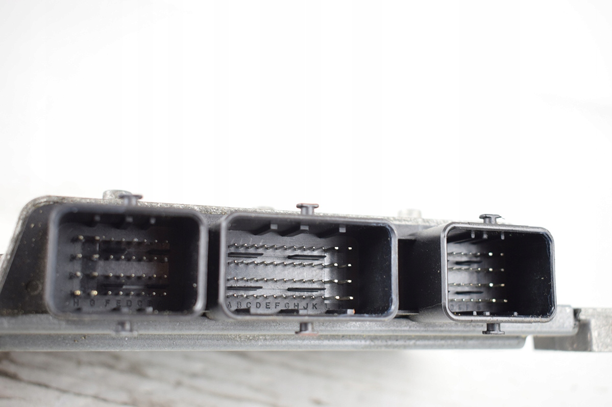 computer control unit FORD FIESTA MK7 8V21-12A650-VG