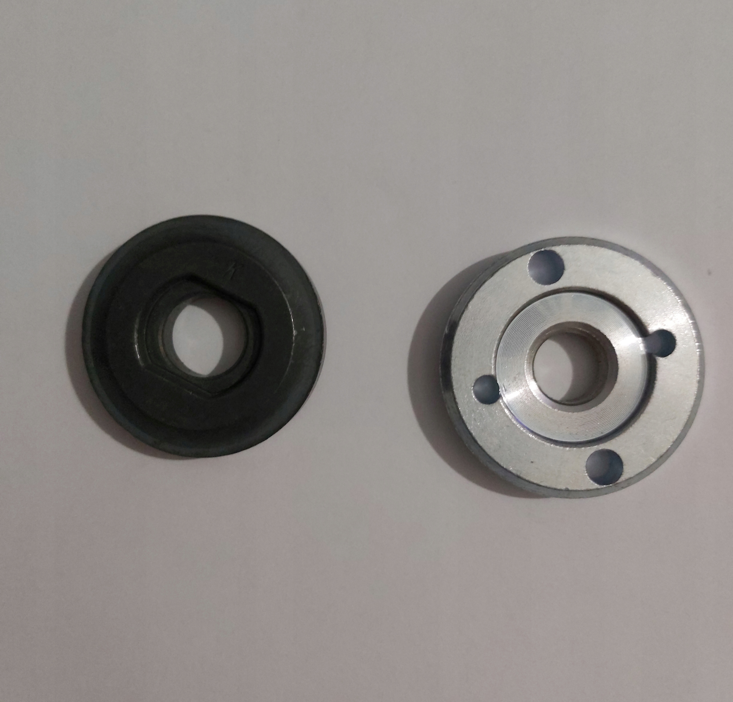 FLANSZA NAKRĘTKA DO SZLIFIERKI KĄTOWEJ BOSCH KLUCZ Kod producenta R6