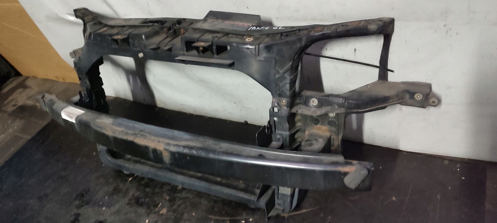 support panel for radiators pillar iron Seat Ibiza 6L 1,4 16V